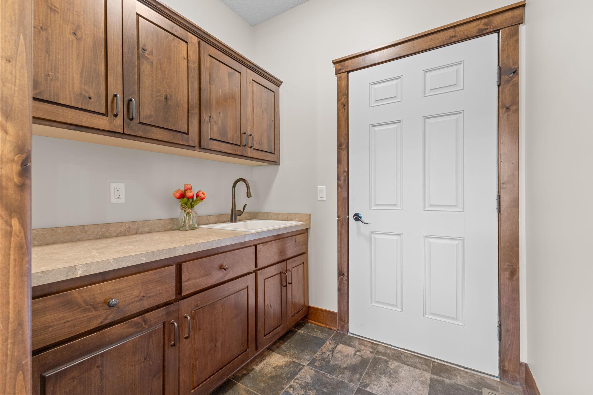 23555 Saddle Ridge Drive Property Photo 19