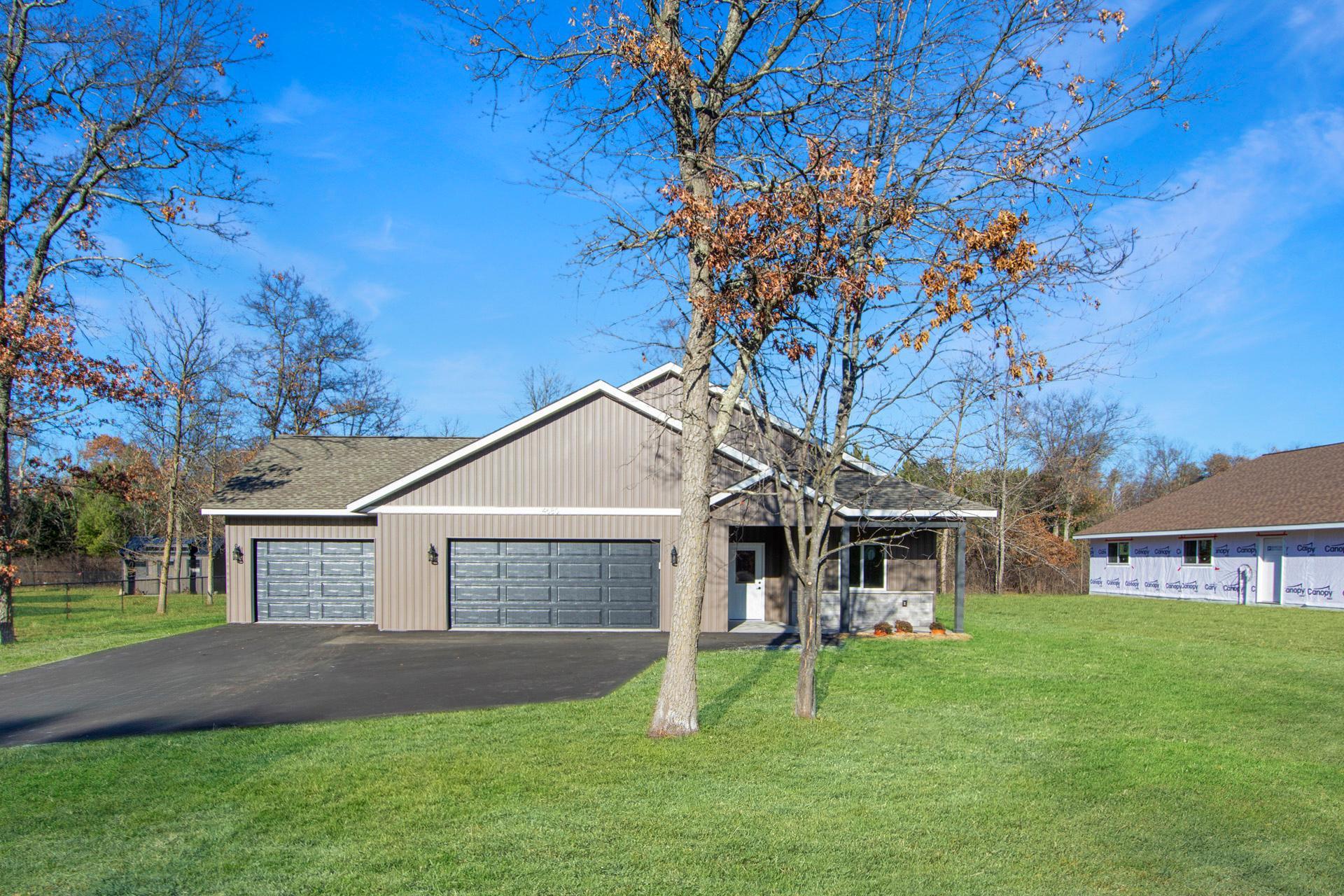 4680 Cedar Scenic Road Property Photo 1