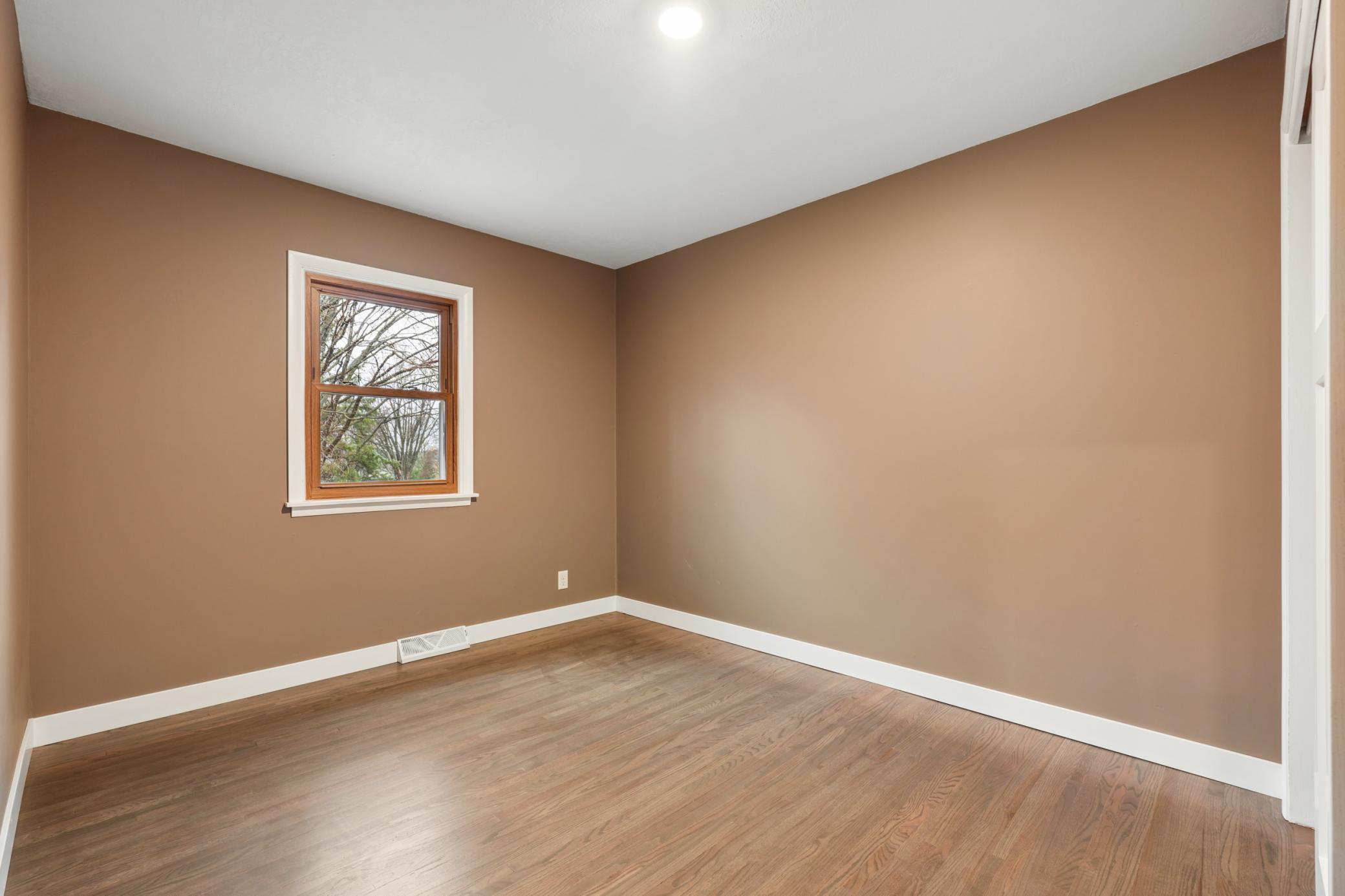 351 Horsmann Avenue Property Photo 23
