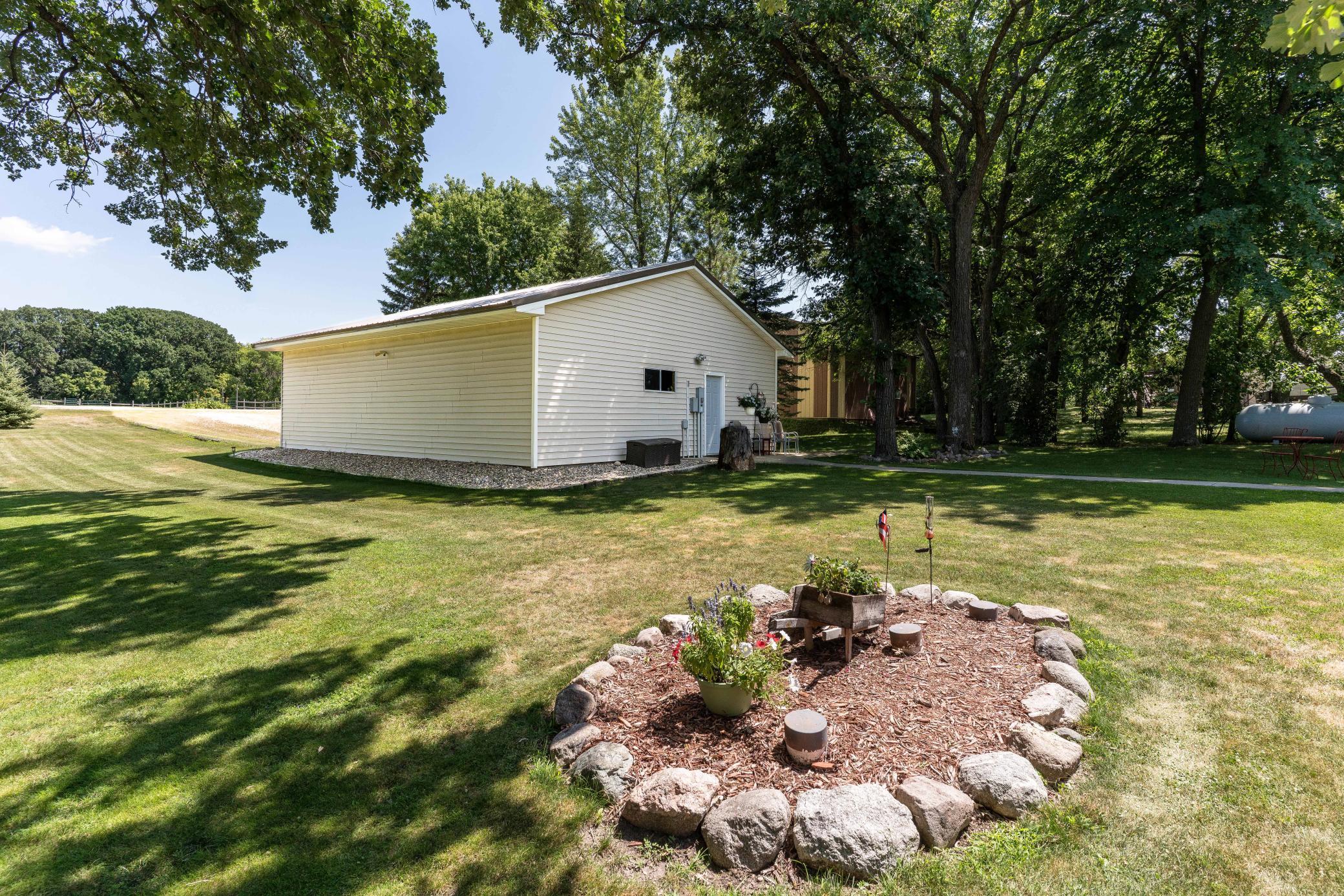 14547 Hilltop Road Property Photo 7