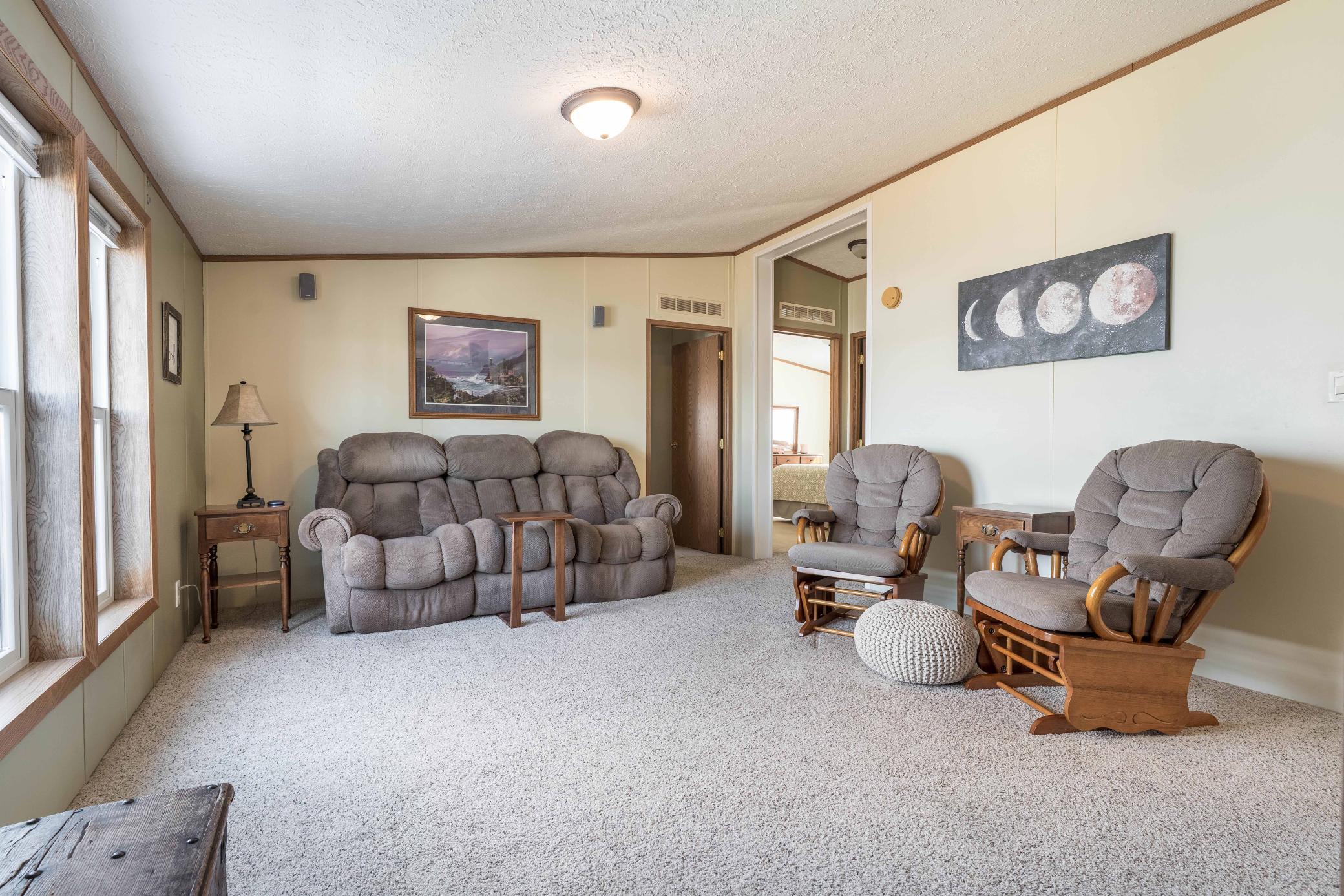 14547 Hilltop Road Property Photo 20