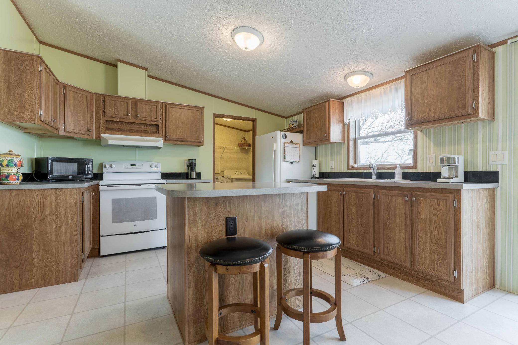 14547 Hilltop Road Property Photo 33