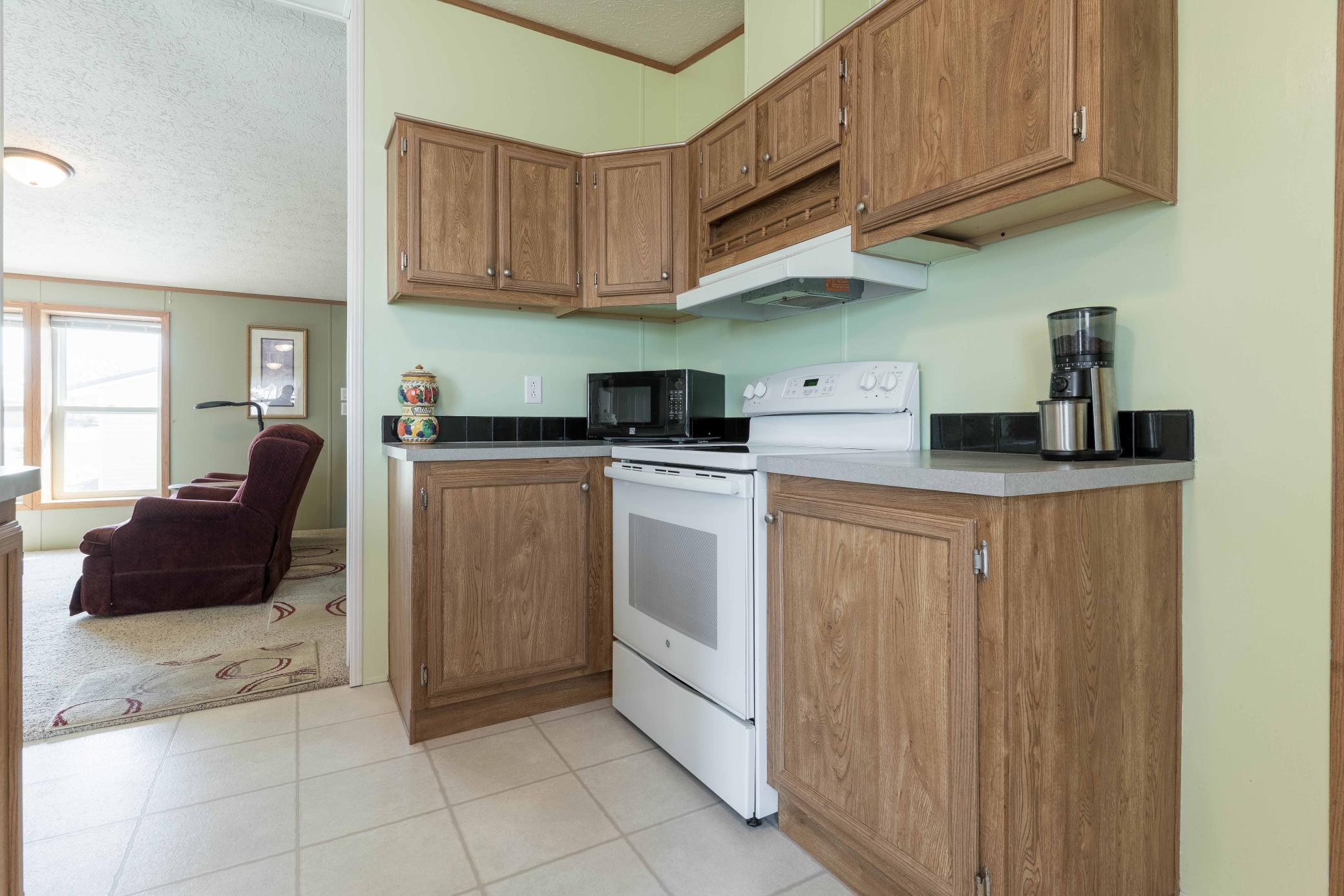 14547 Hilltop Road Property Photo 37
