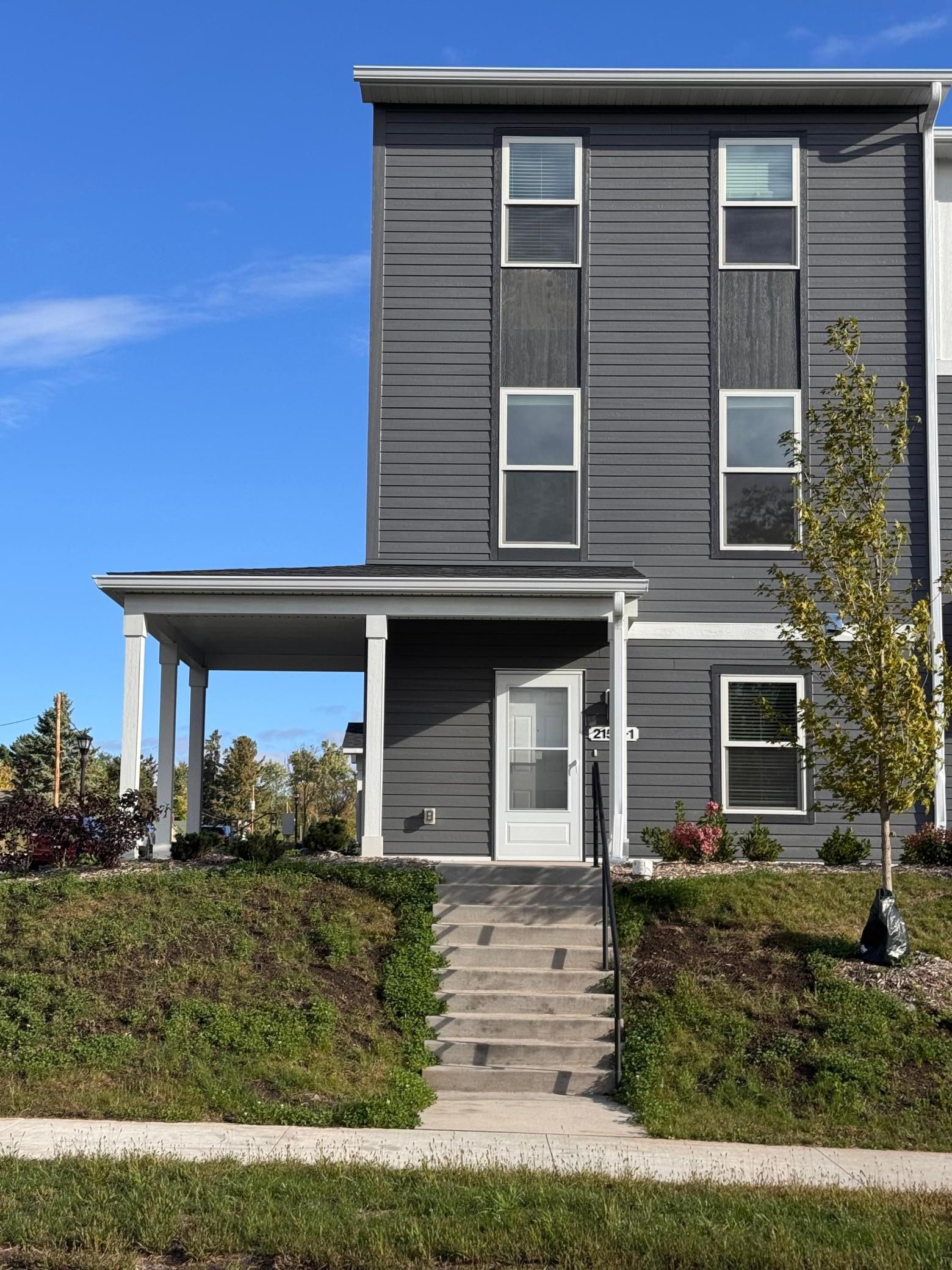 2155 Ivy Avenue E 1 Property Photo 3