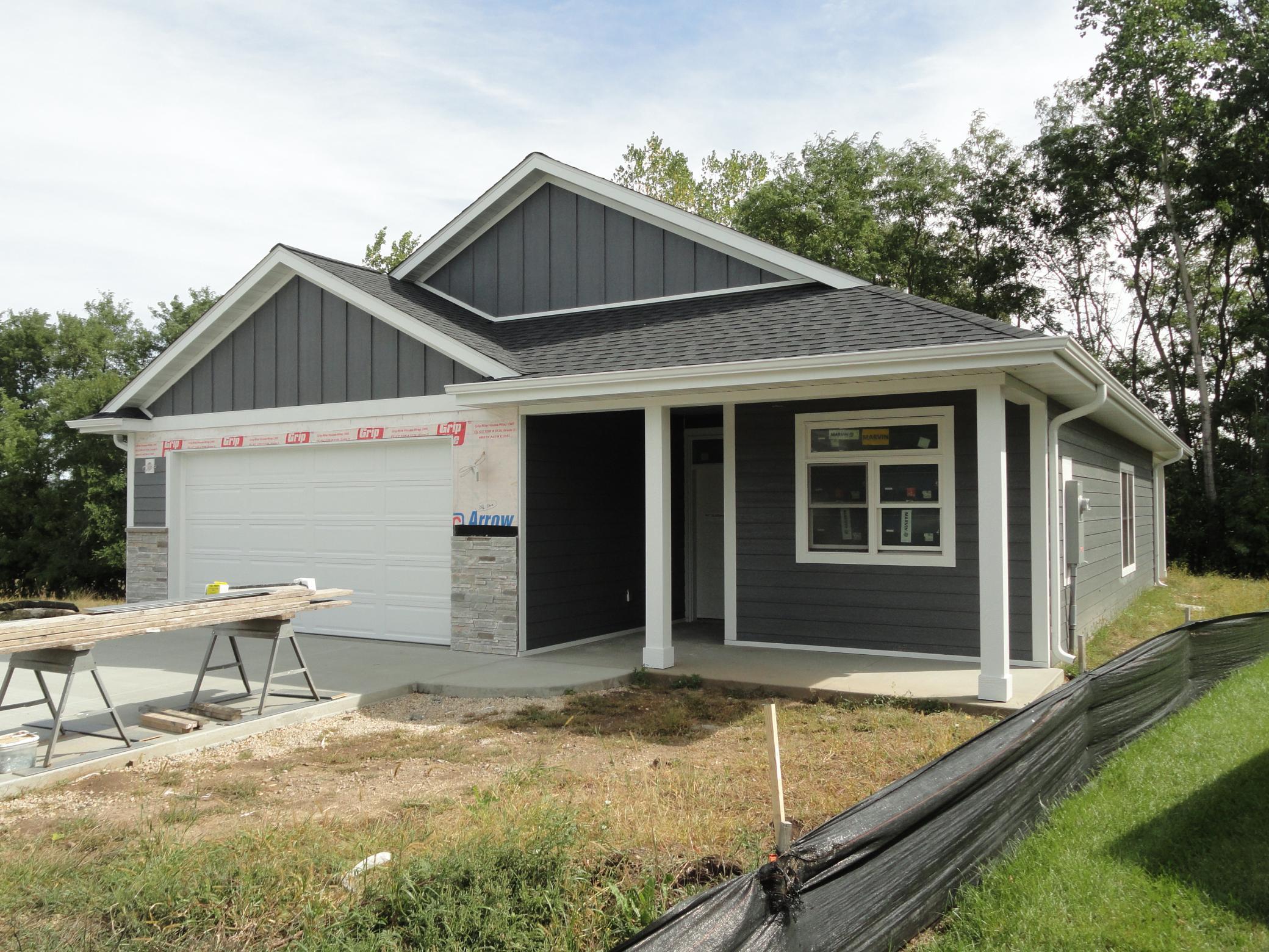 1041 Harvest Way Property Photo 1