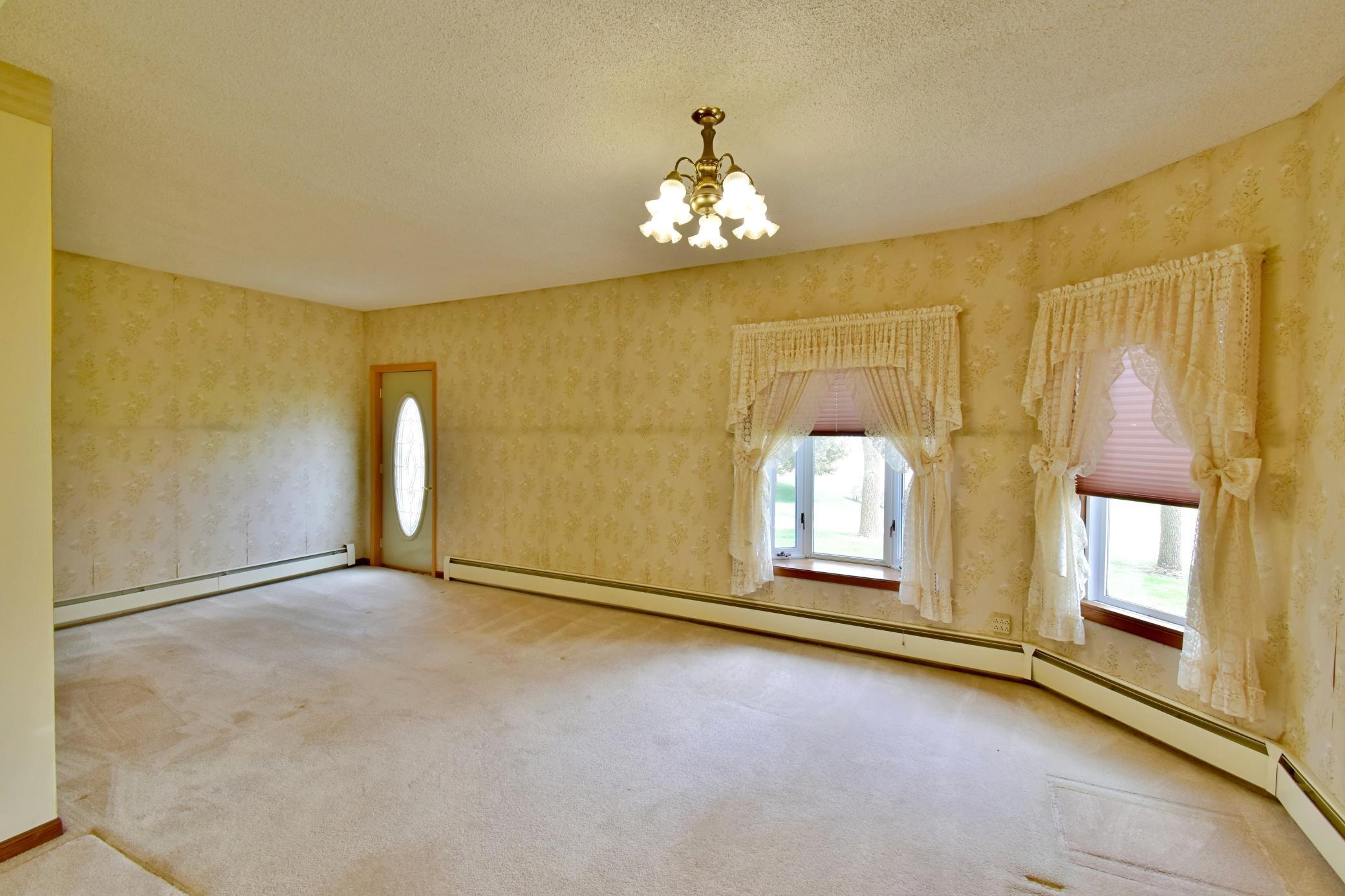 140 1st Avenue N Property Photo 15
