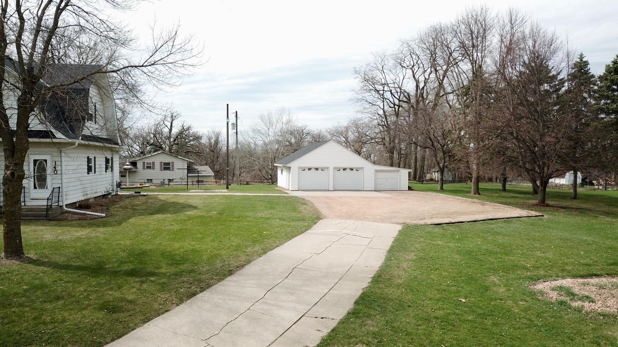 140 1st Avenue N Property Photo 35