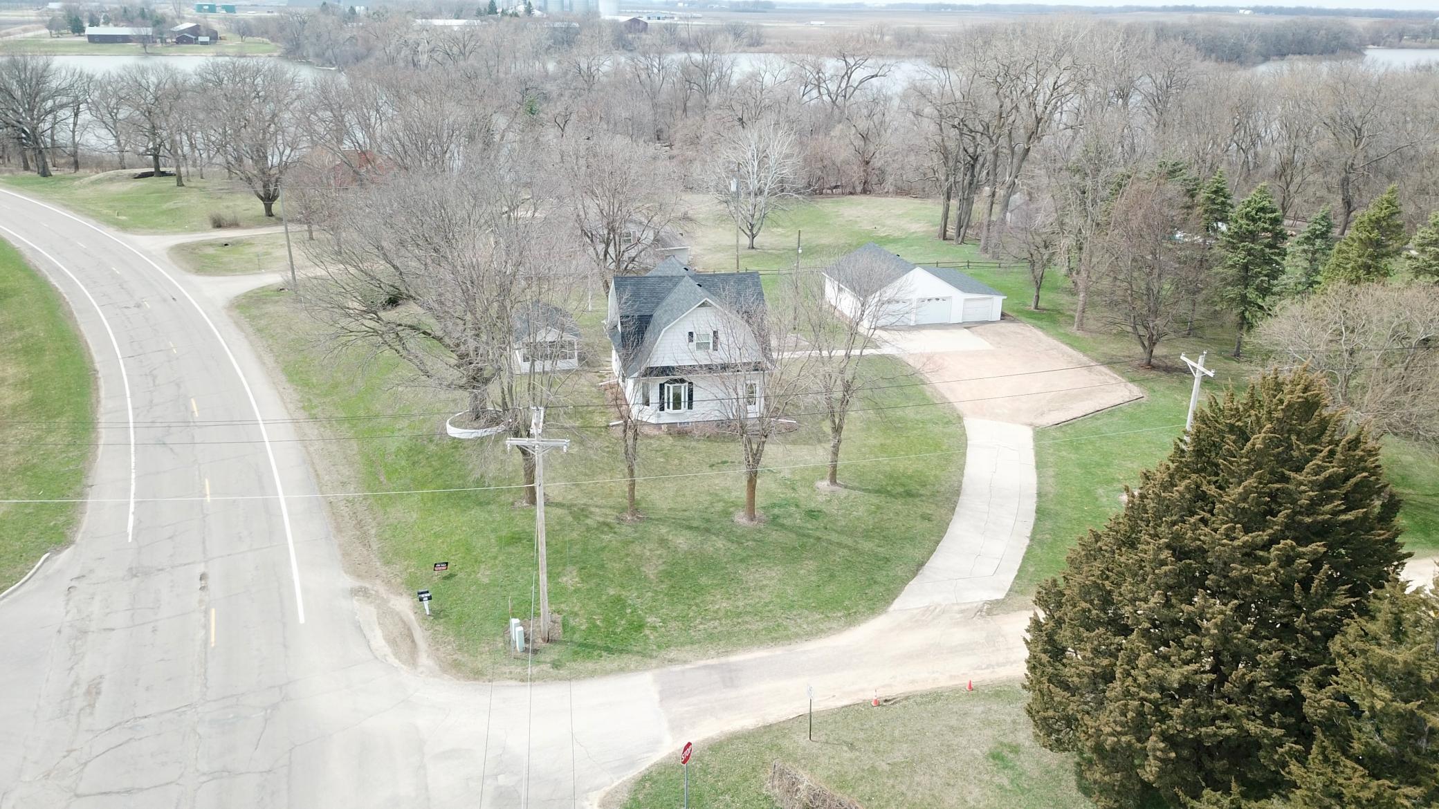 140 1st Avenue N Property Photo 37