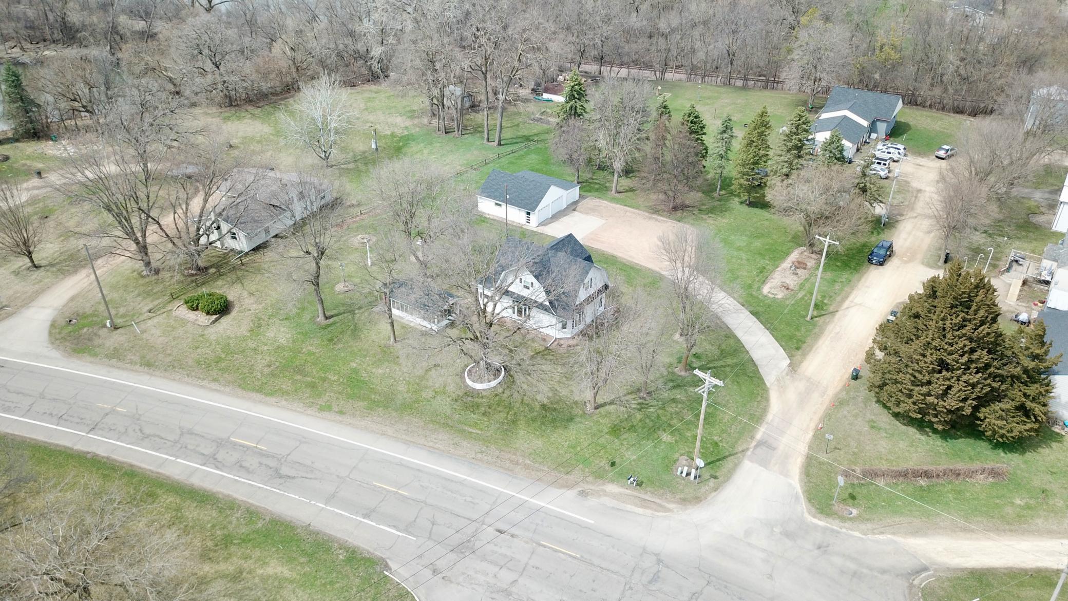 140 1st Avenue N Property Photo 38