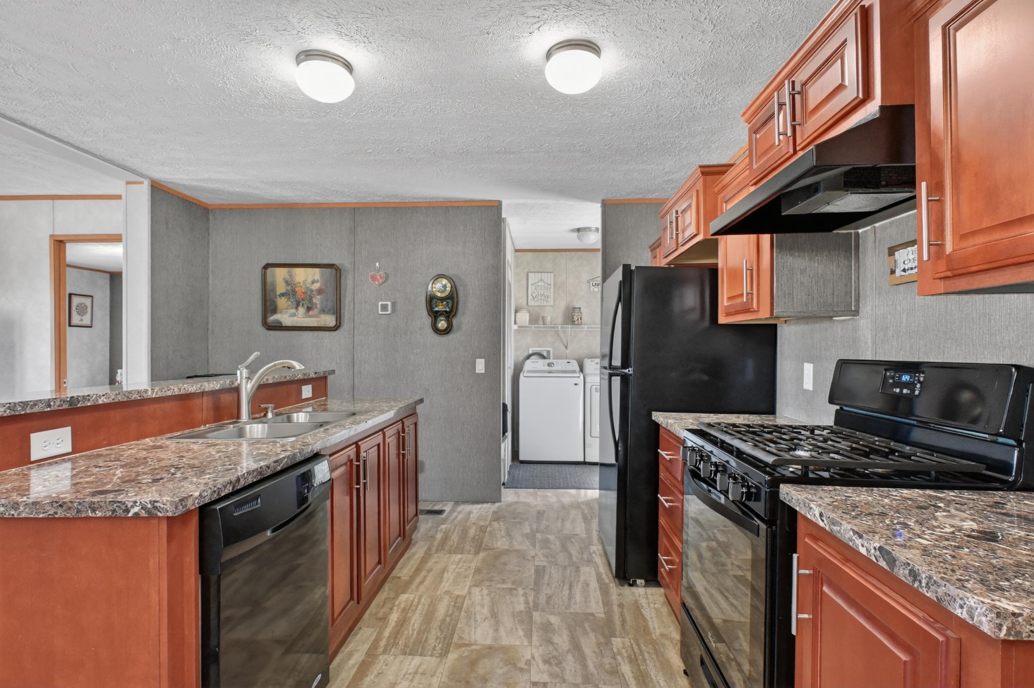 10531 Cormorant Meadows Drive Property Photo 2