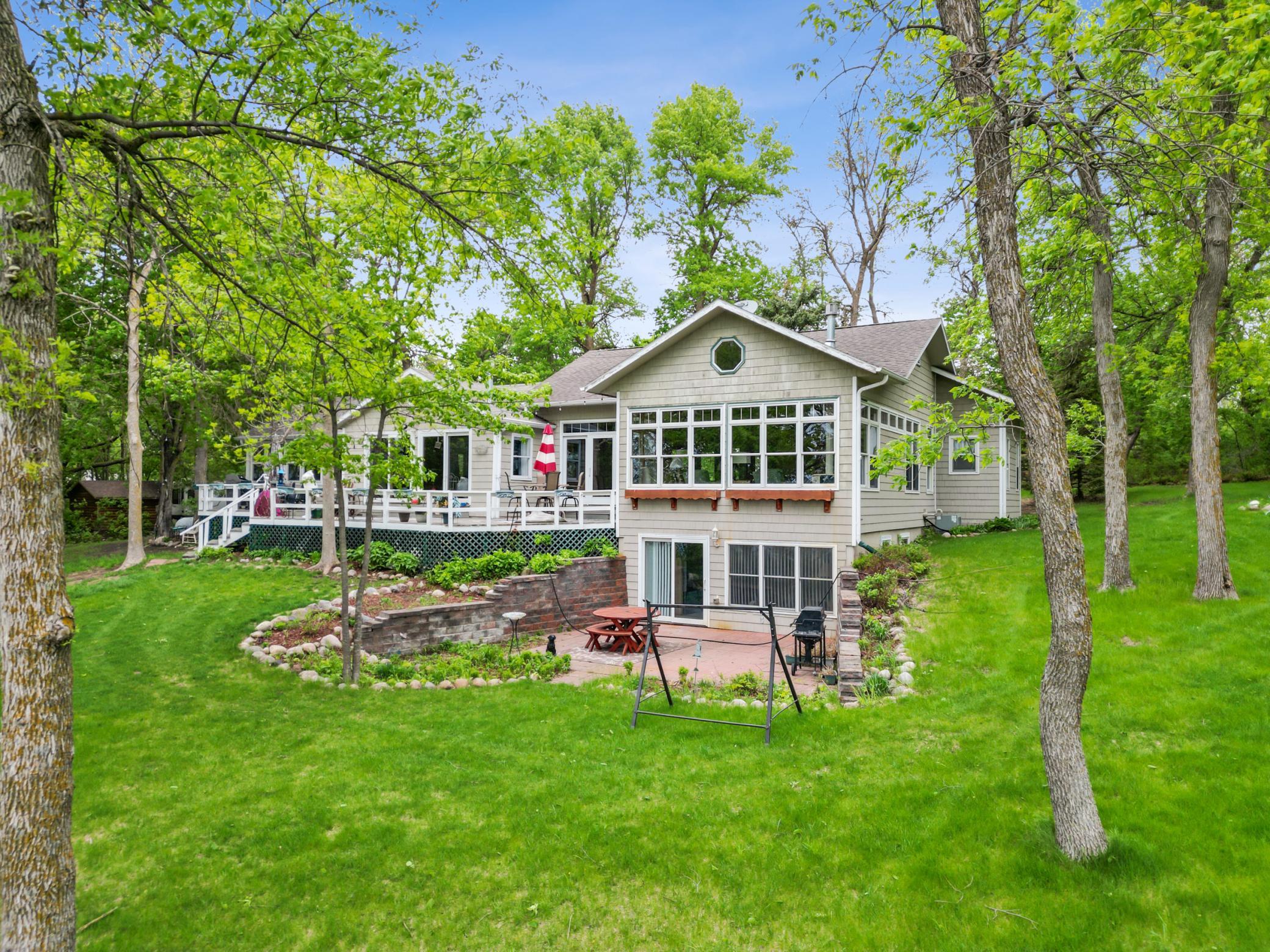 32331 Loon Drive Property Photo 3