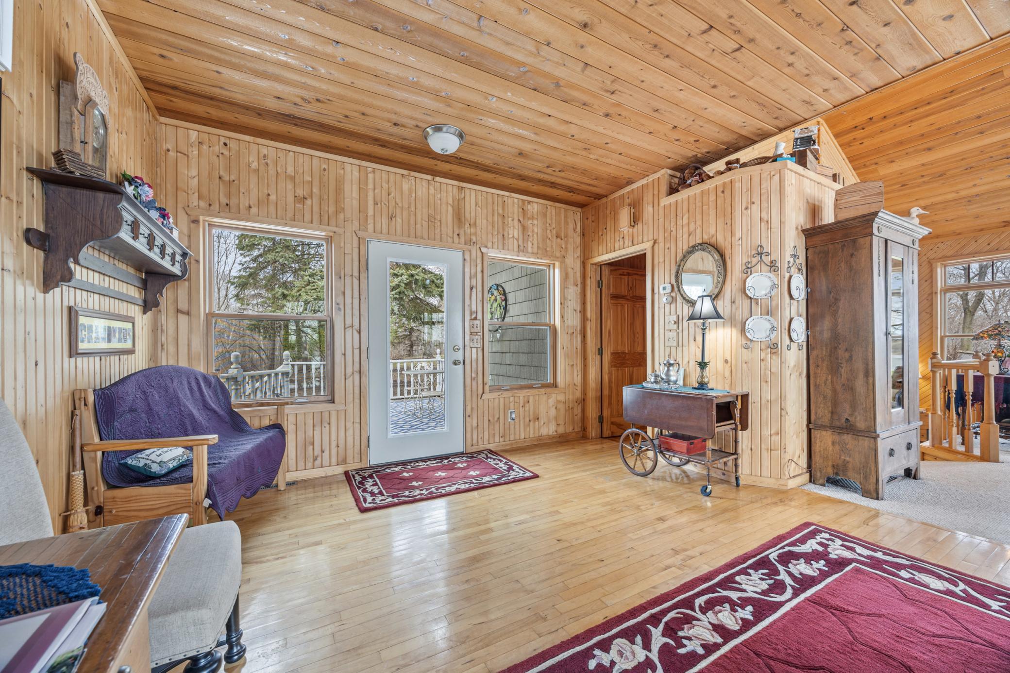 32331 Loon Drive Property Photo 6