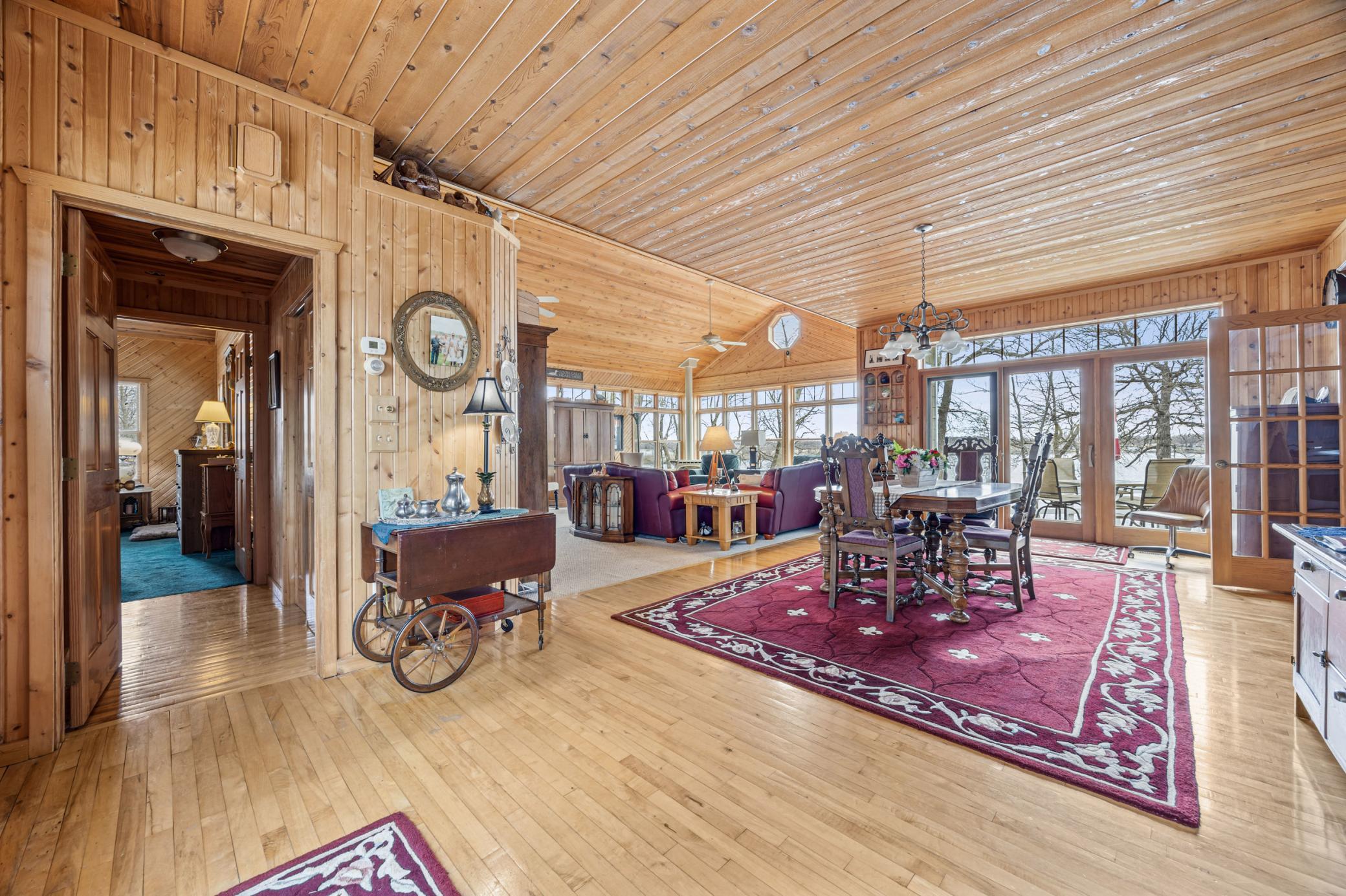 32331 Loon Drive Property Photo 7