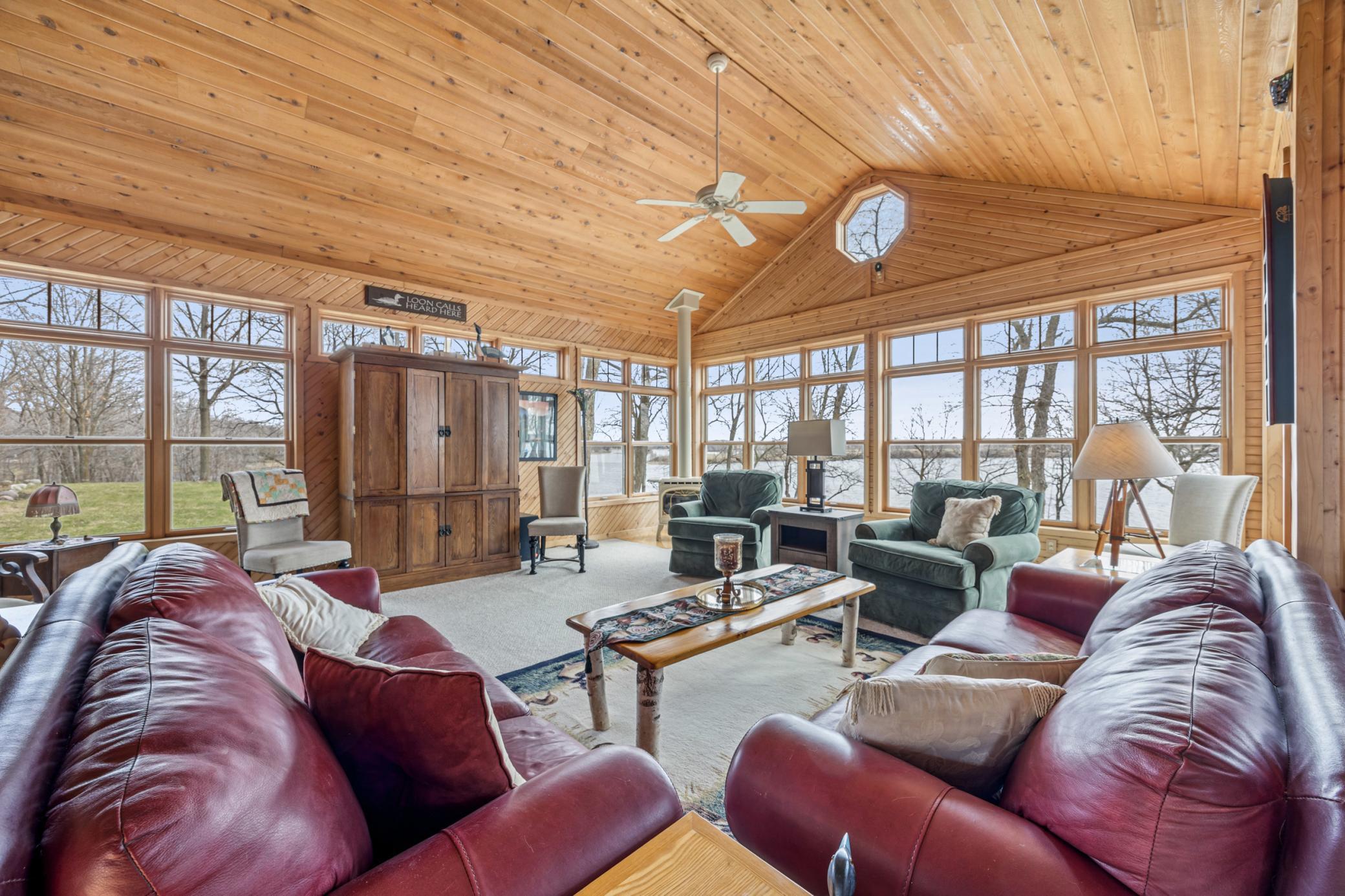 32331 Loon Drive Property Photo 9
