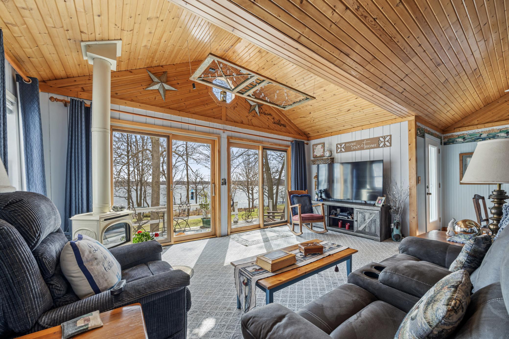 32331 Loon Drive Property Photo 15
