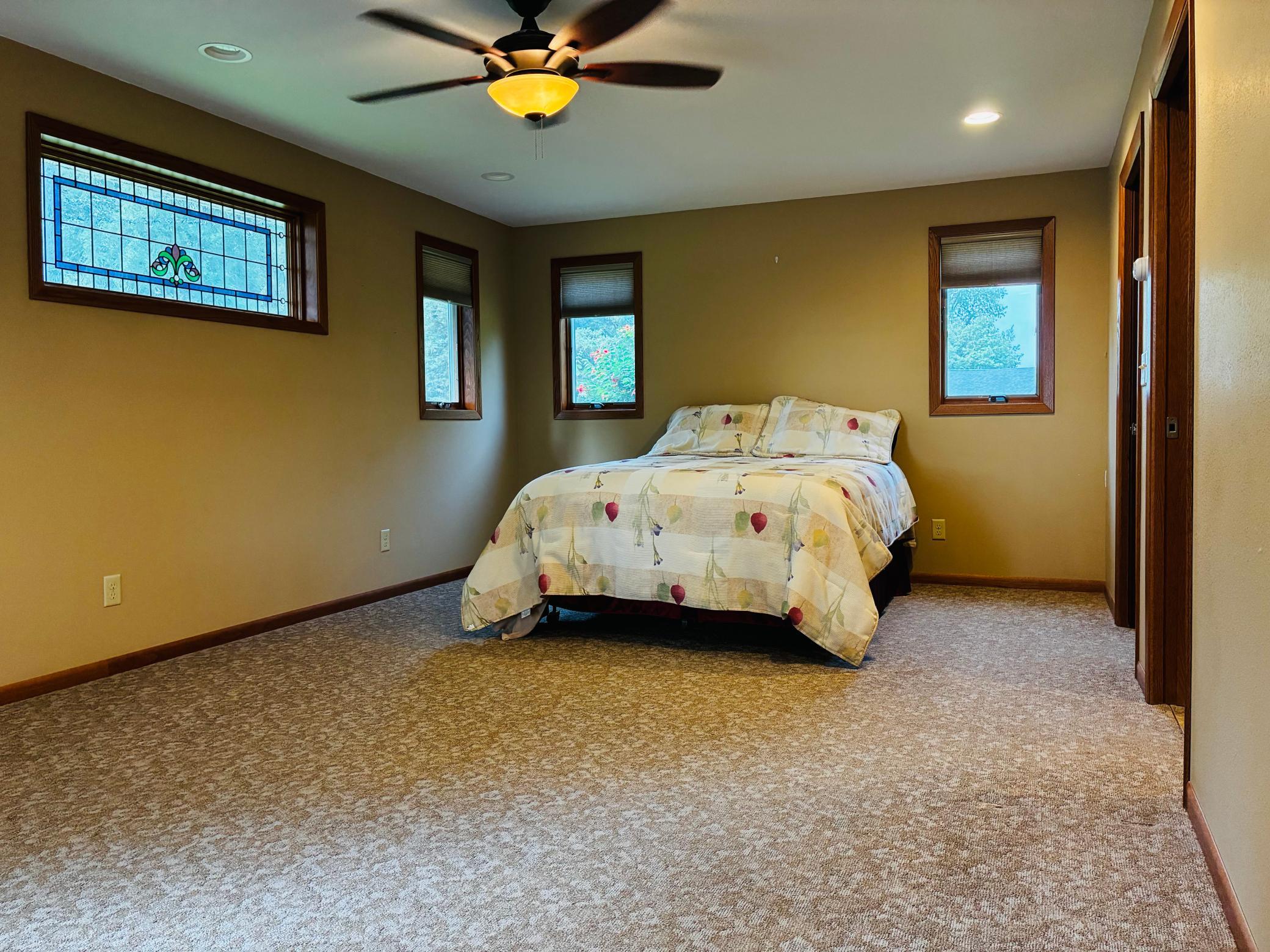 407 Park Street Property Photo 14