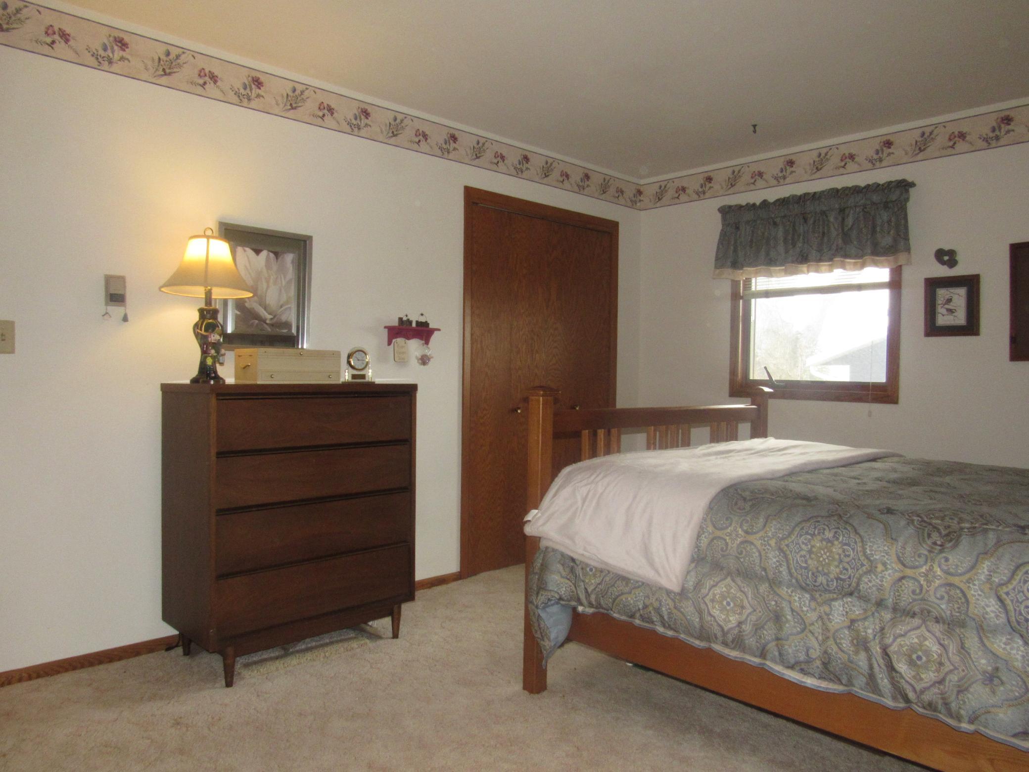 407 Park Street Property Photo 17