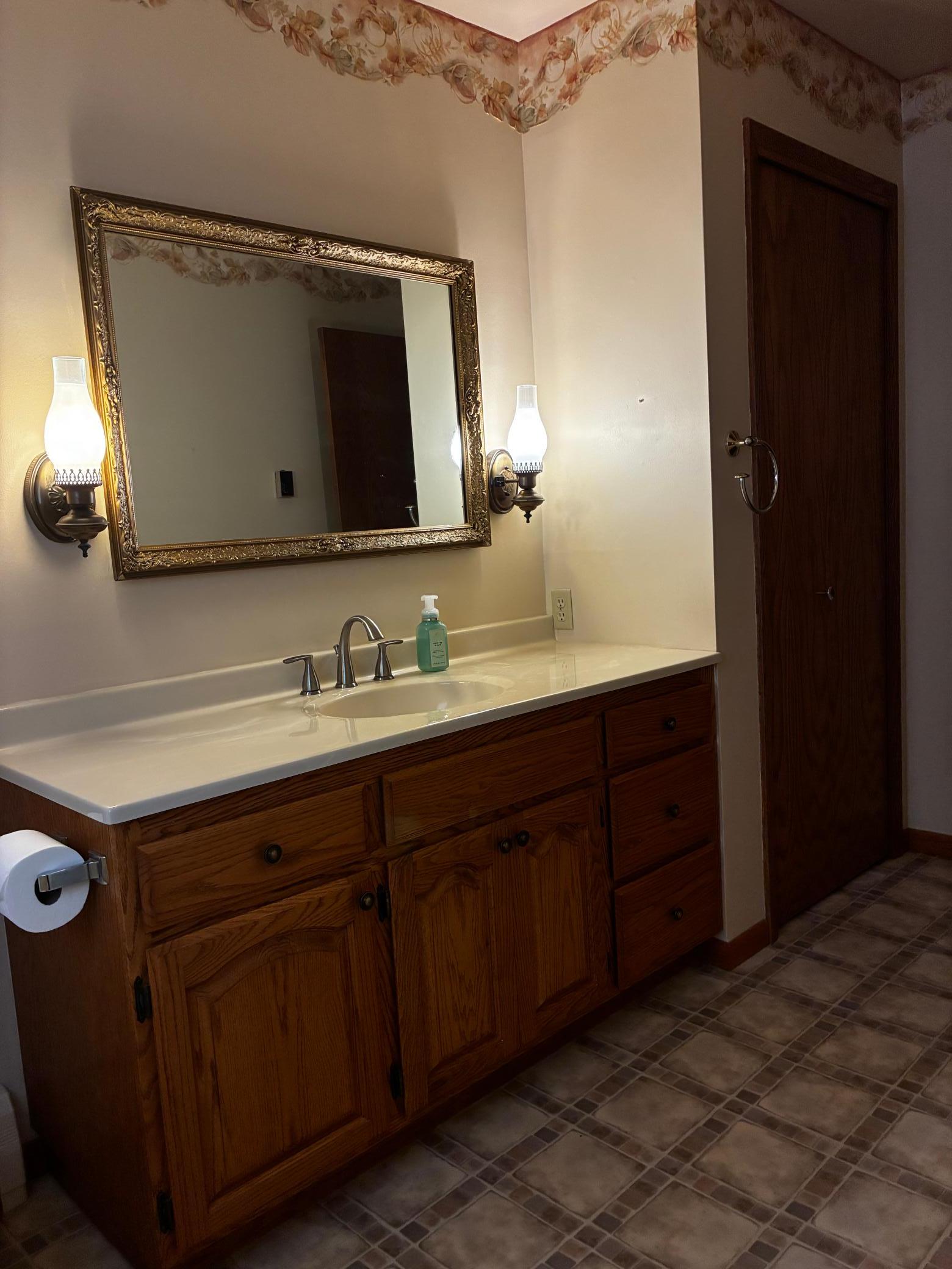 407 Park Street Property Photo 21
