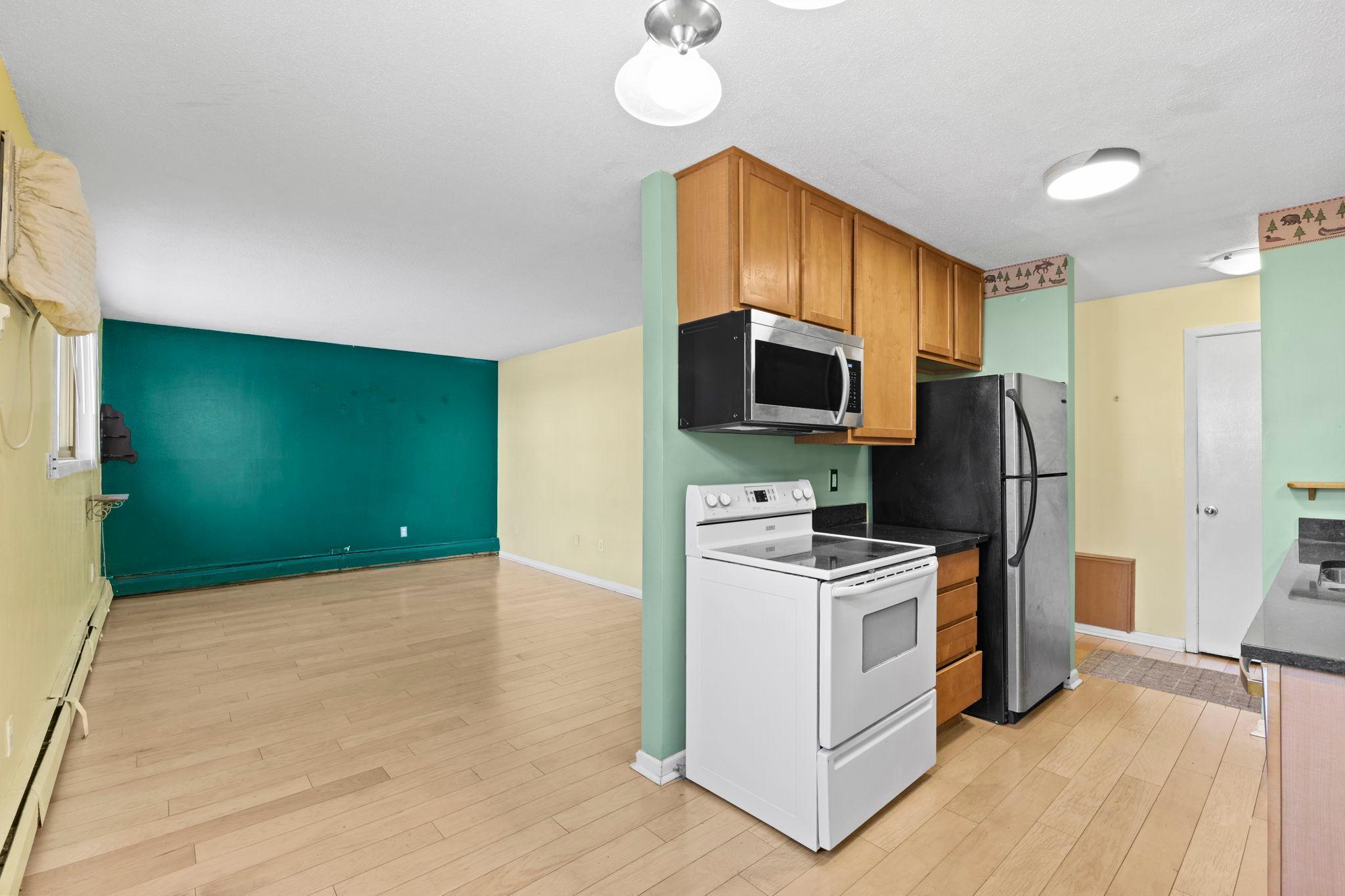 520 Ridgewood Avenue 4 Property Photo 9