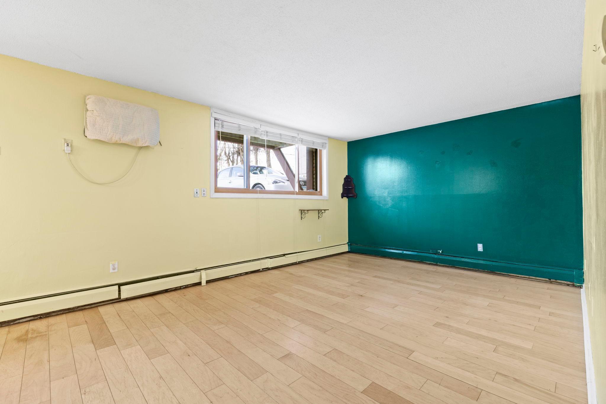 520 Ridgewood Avenue 4 Property Photo 10
