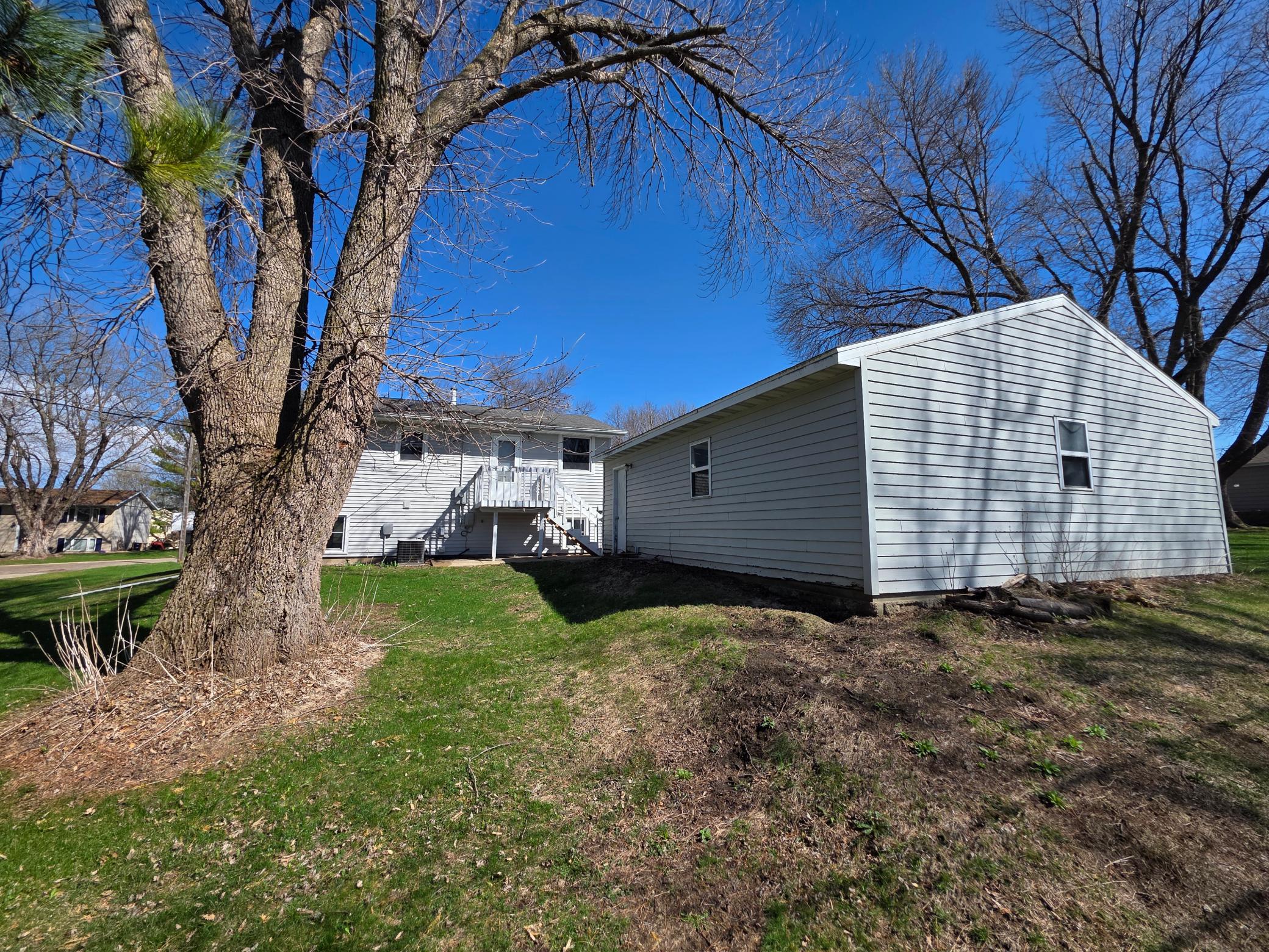 1617 Crystal Drive Property Photo 4