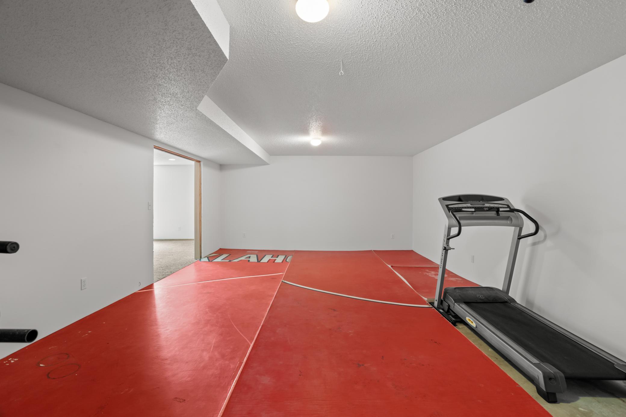 10100 Maple Lane Property Photo 44