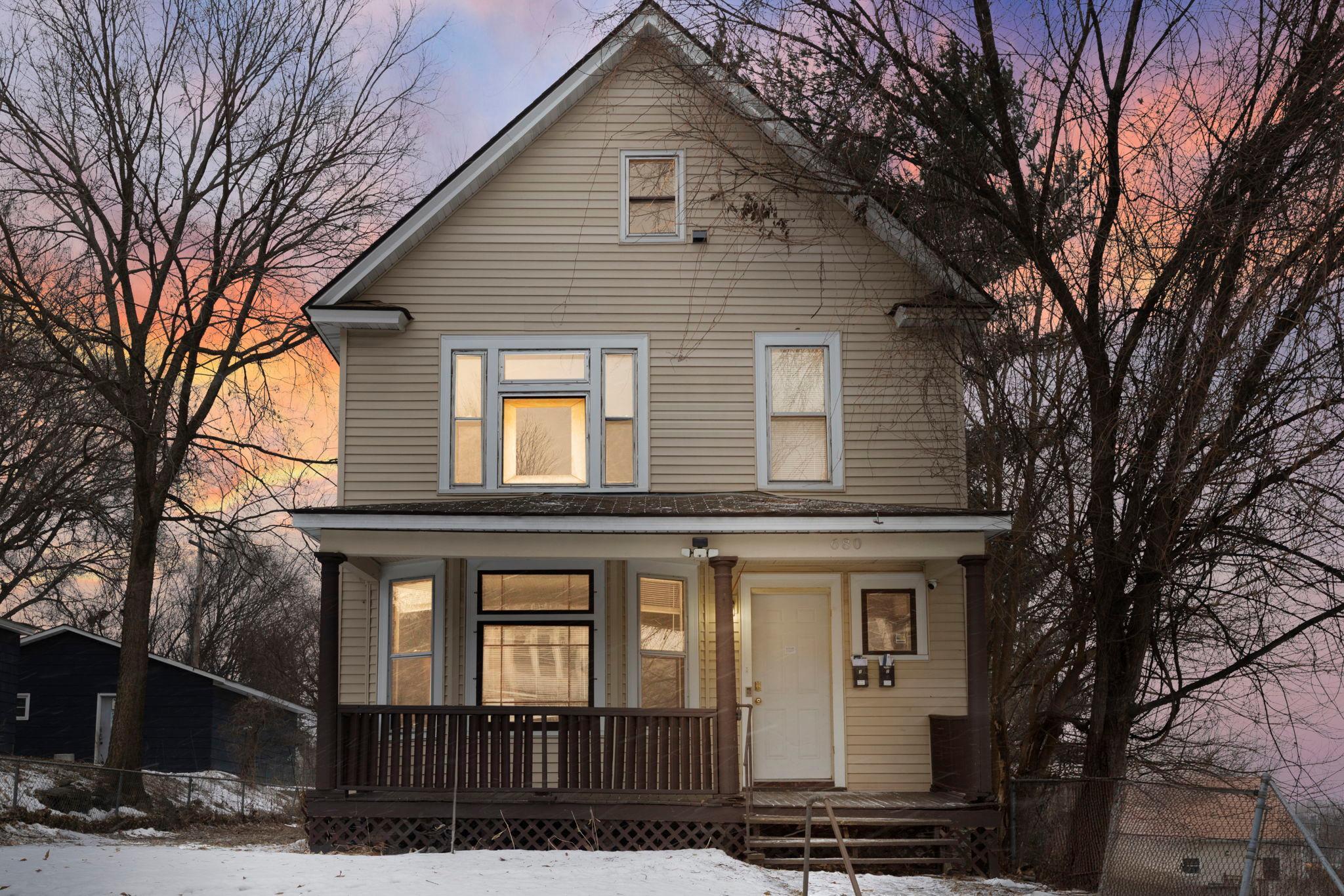 680 Lawson Avenue E Property Photo 1