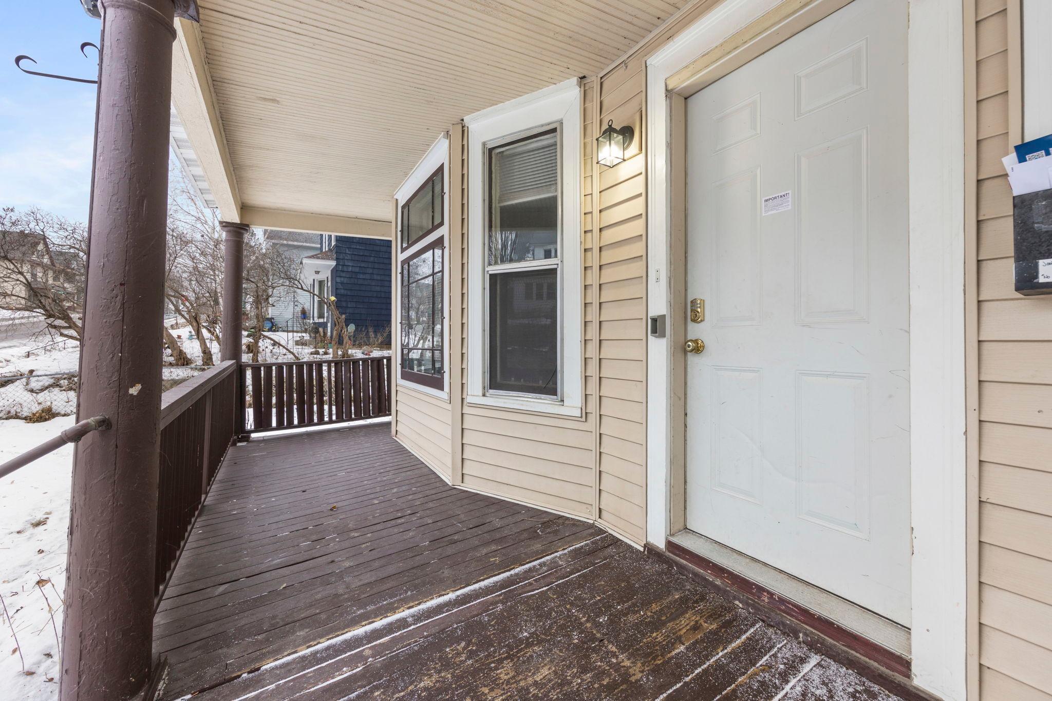 680 Lawson Avenue E Property Photo 11