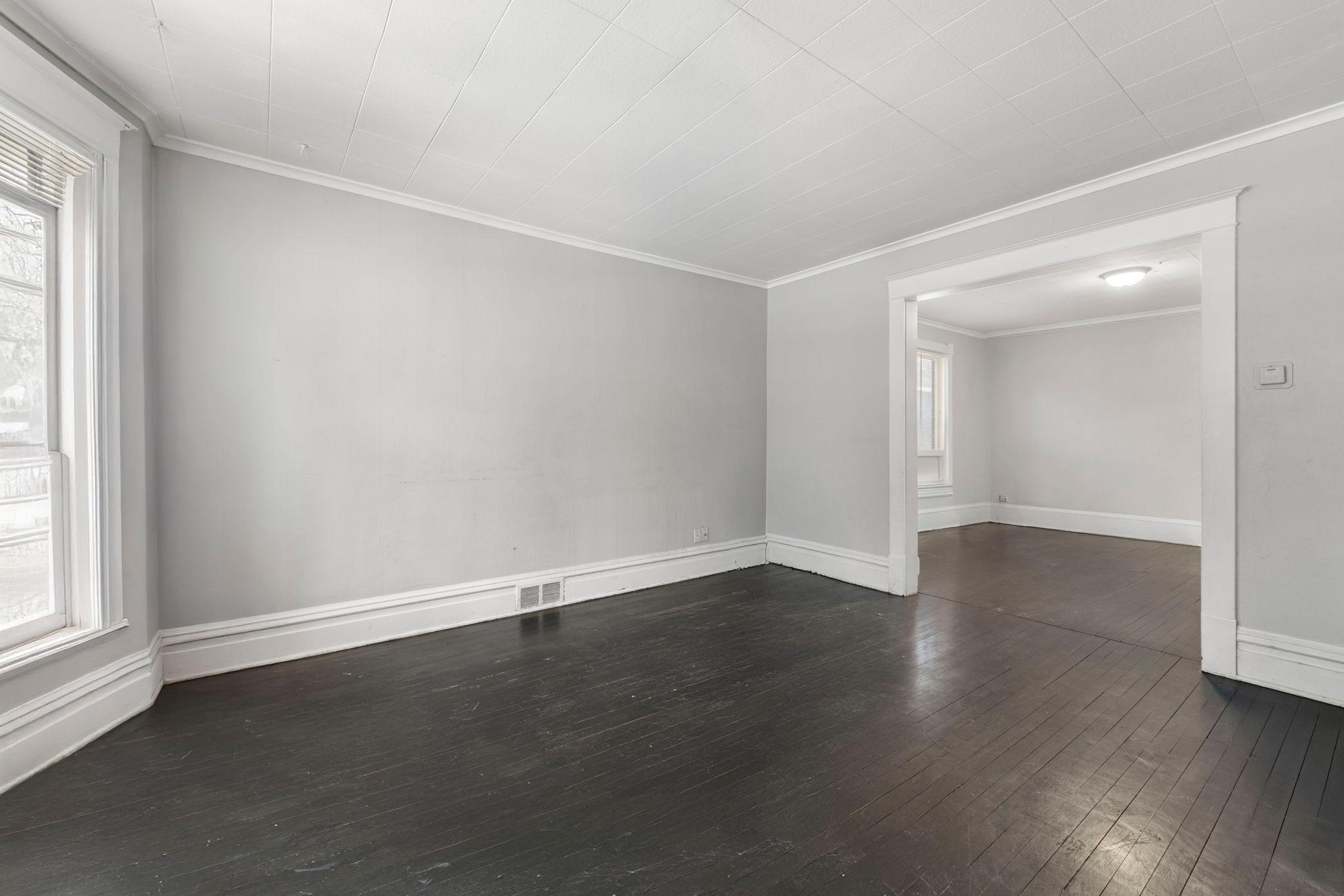 680 Lawson Avenue E Property Photo 12