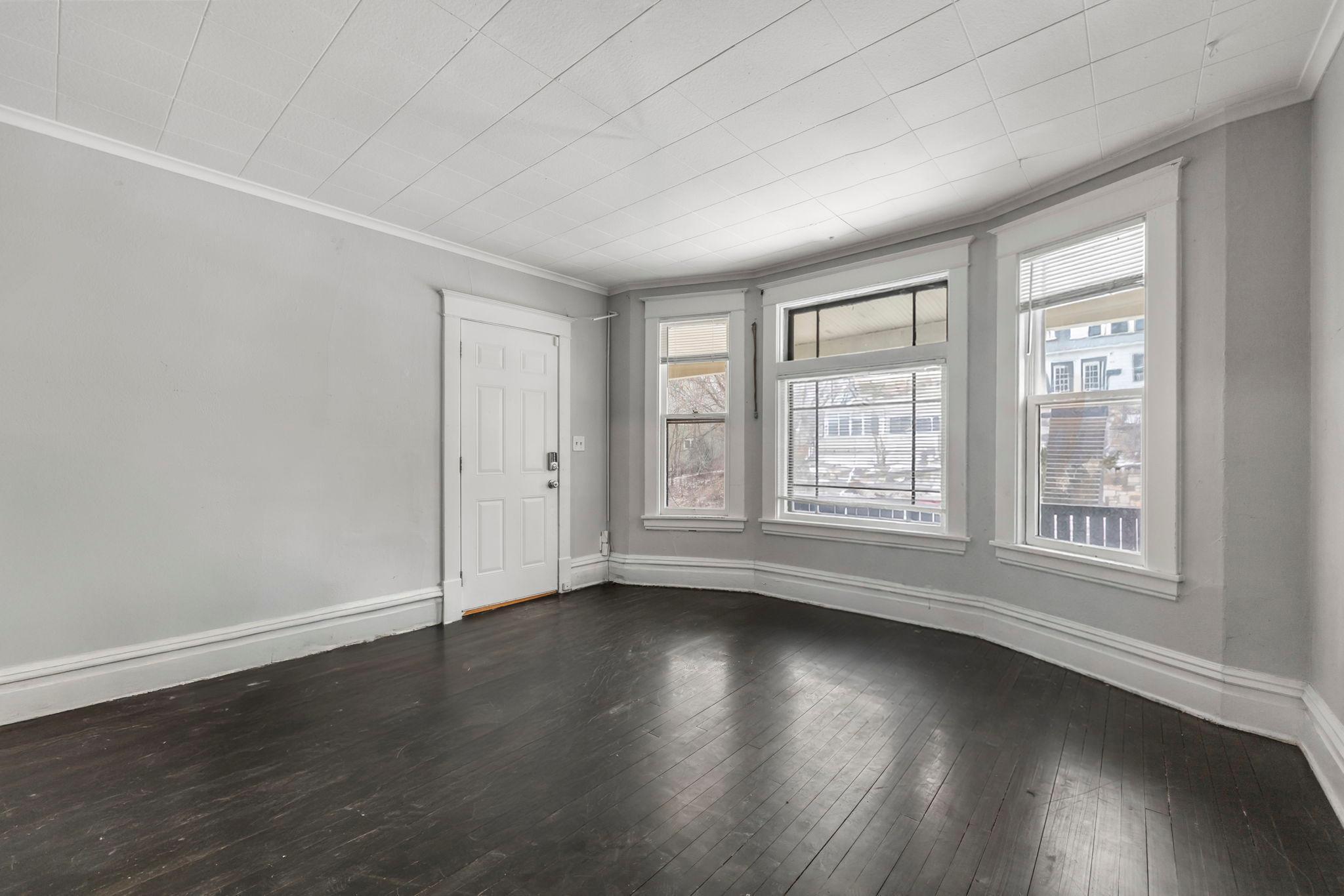 680 Lawson Avenue E Property Photo 15