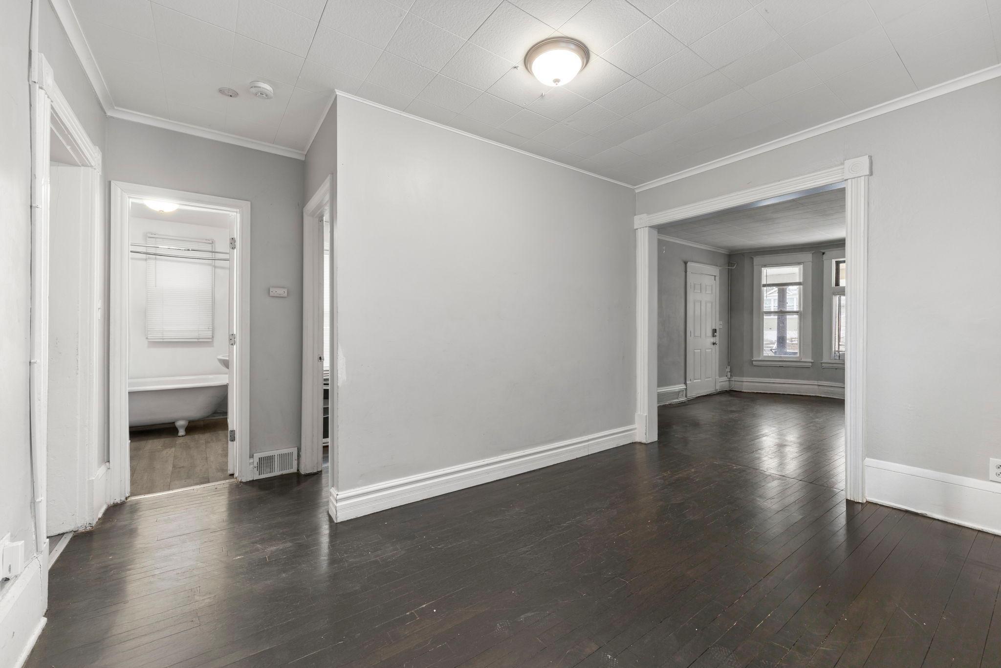 680 Lawson Avenue E Property Photo 18