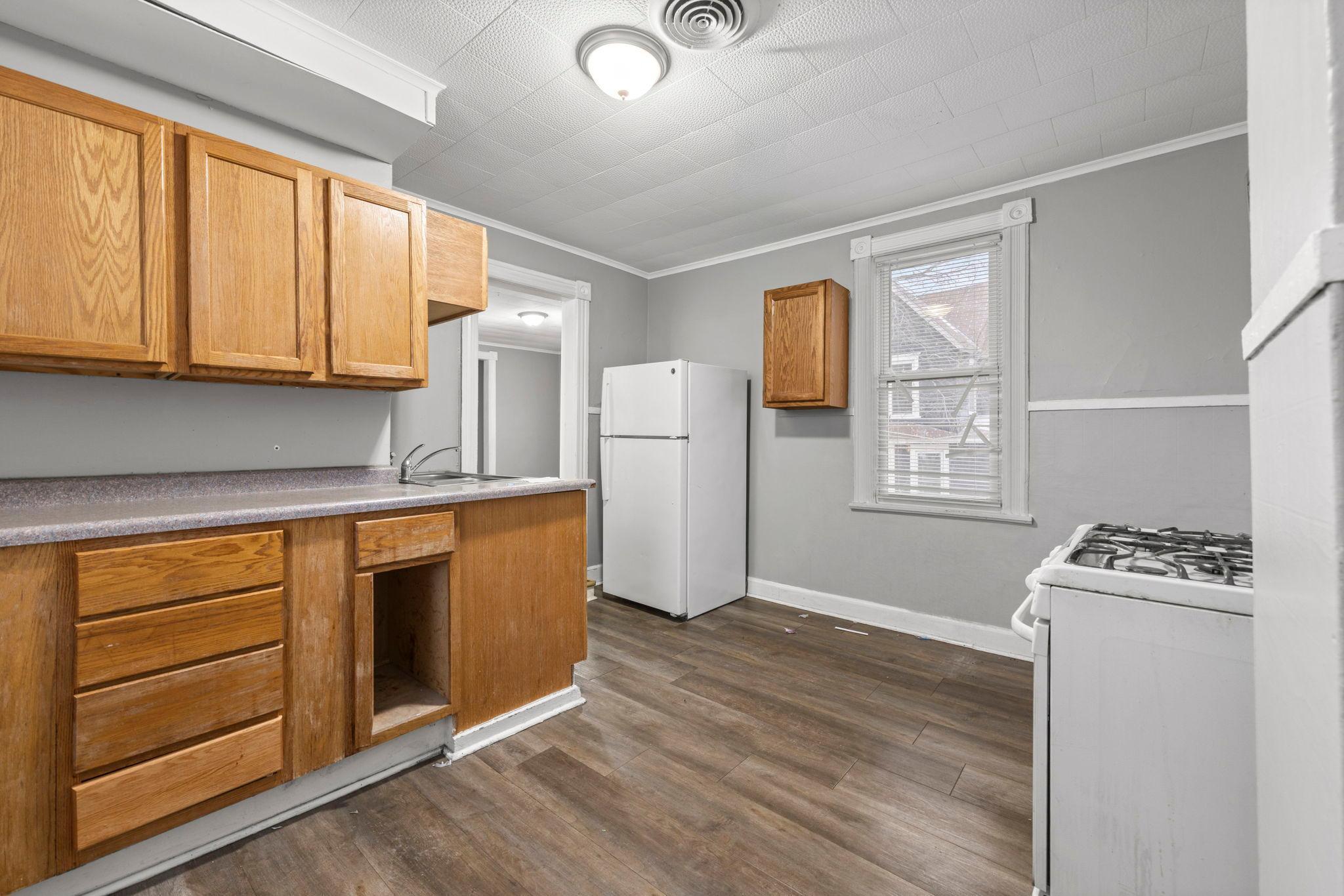 680 Lawson Avenue E Property Photo 33