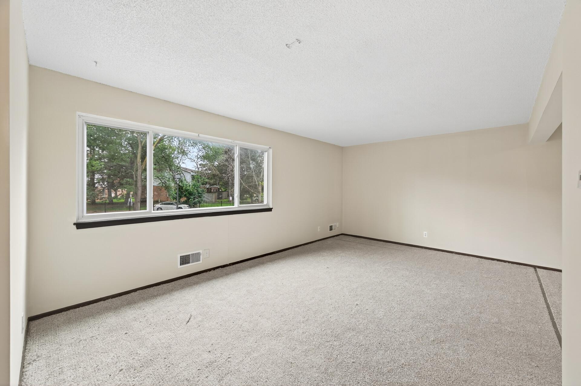 6618 Camden Drive Property Photo 3