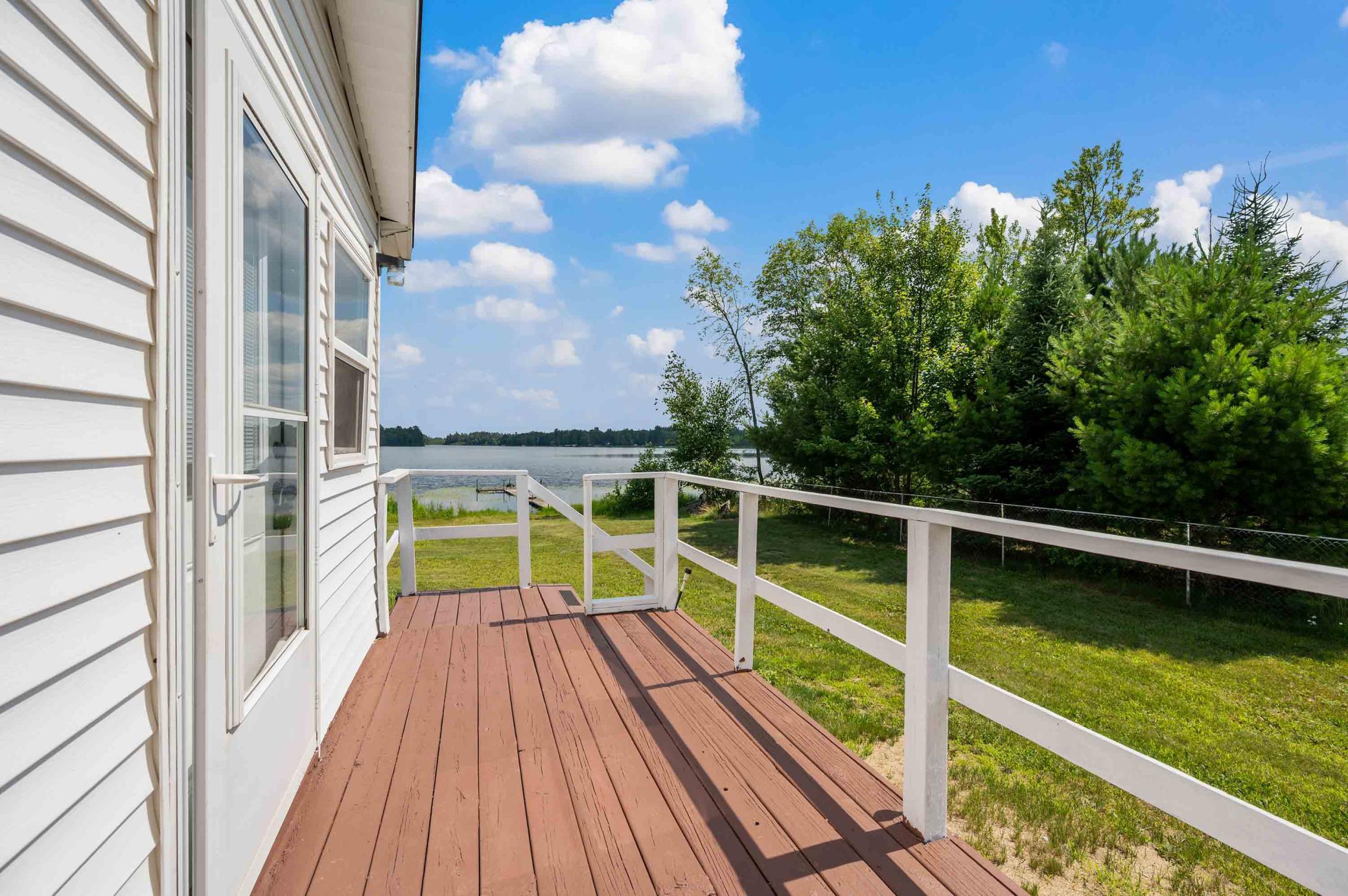 49812 Long Lake Trail Property Photo 2