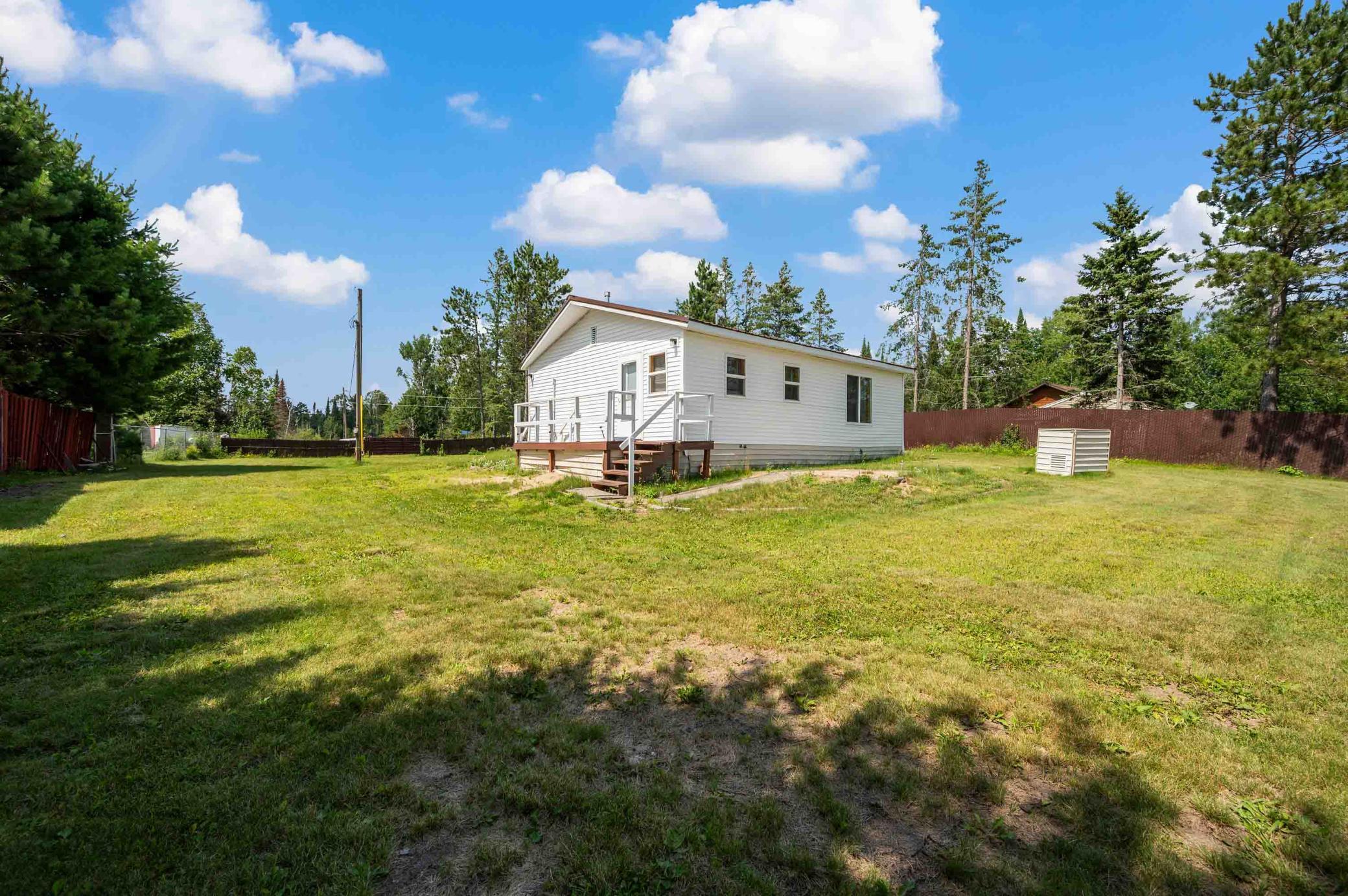 49812 Long Lake Trail Property Photo 3