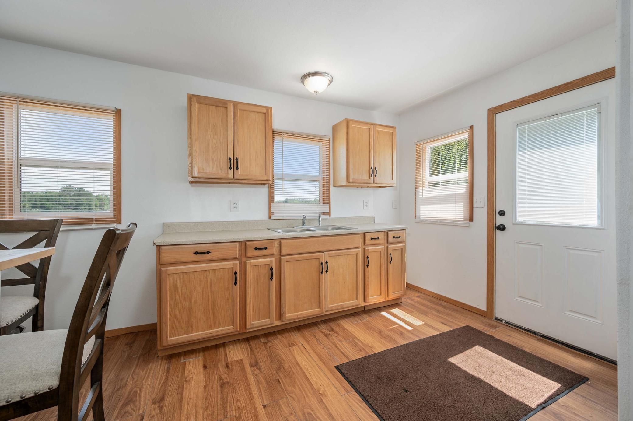 49812 Long Lake Trail Property Photo 5
