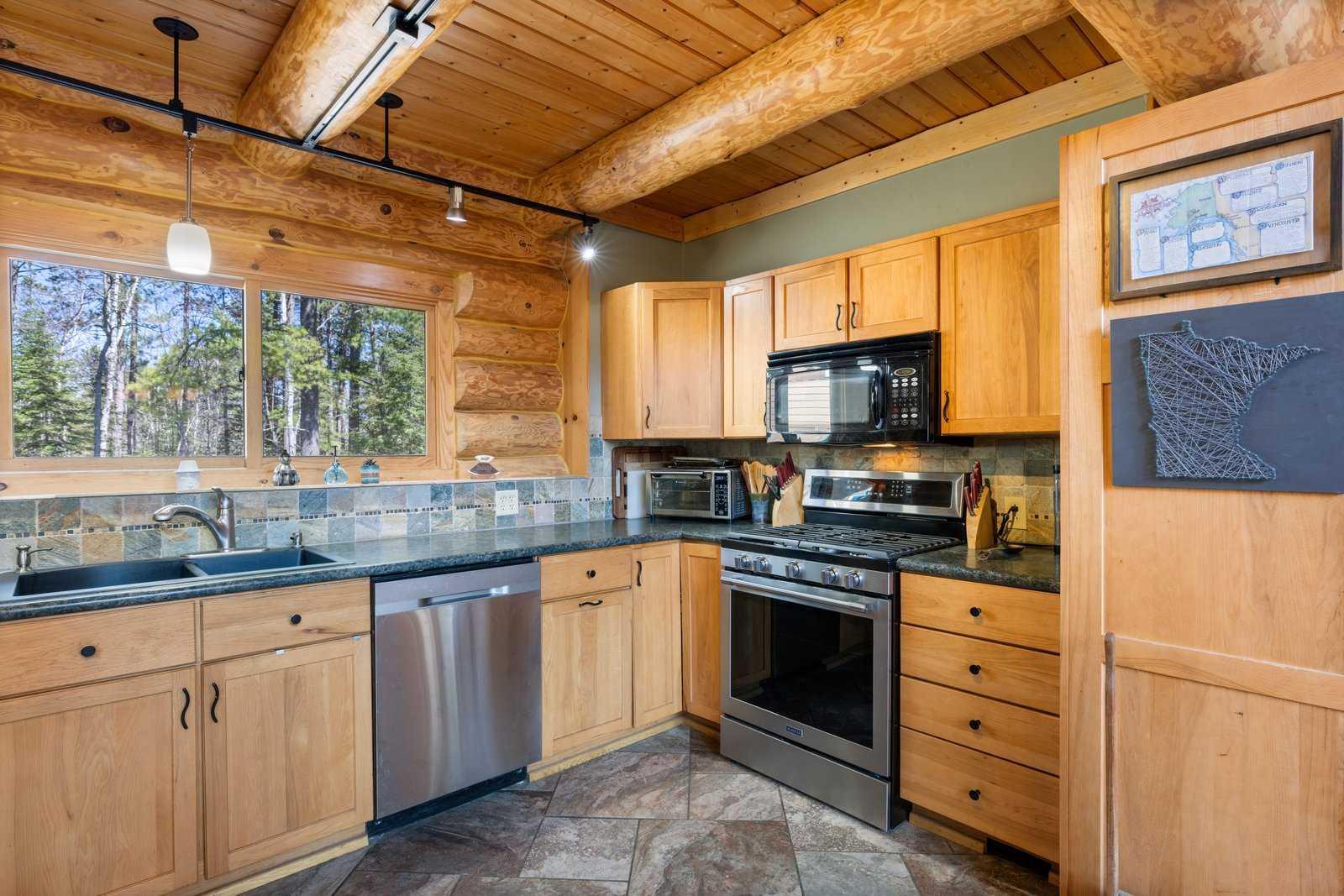 12957 W Ridge Road Property Photo 7