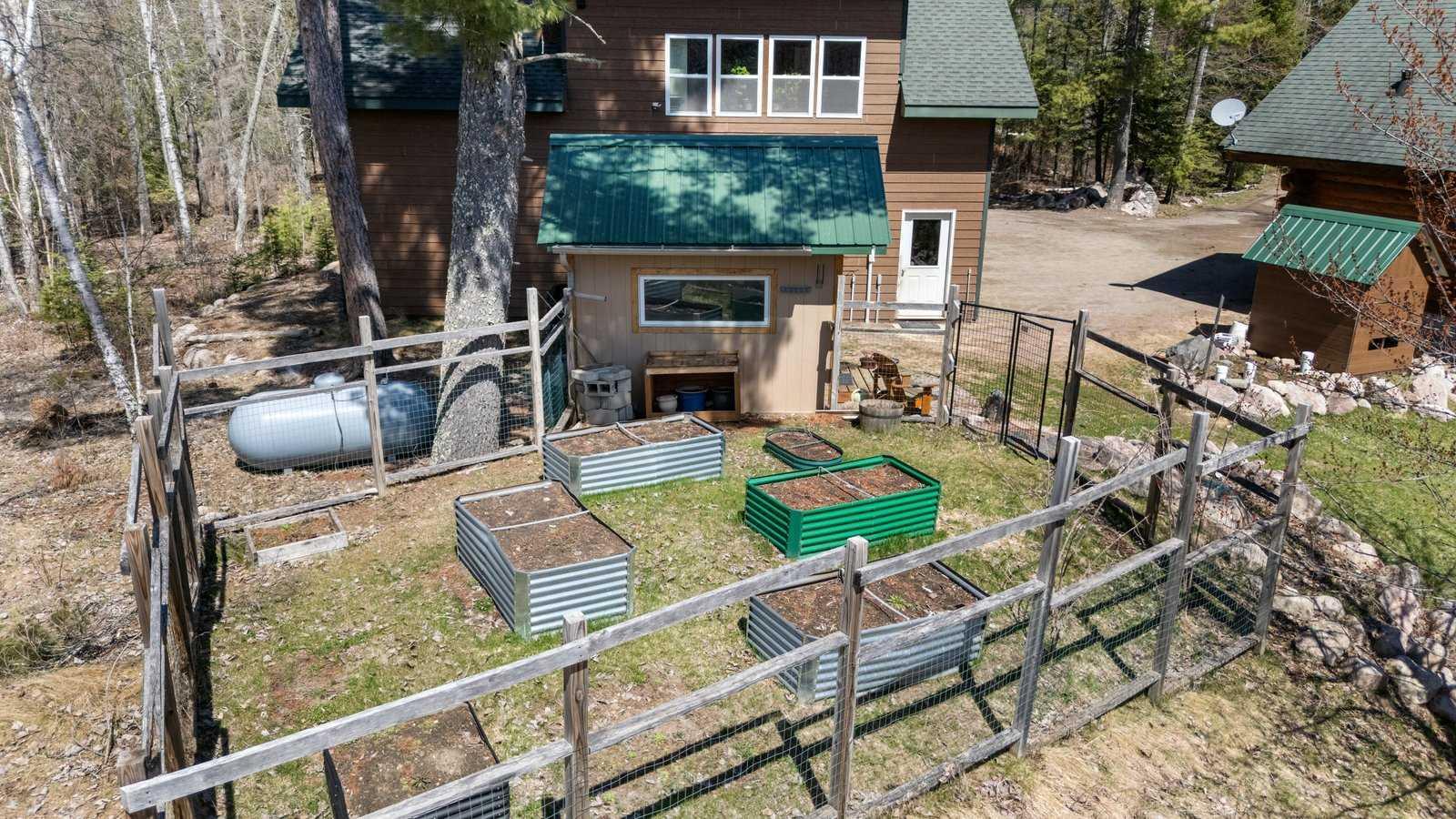 12957 W Ridge Road Property Photo 34