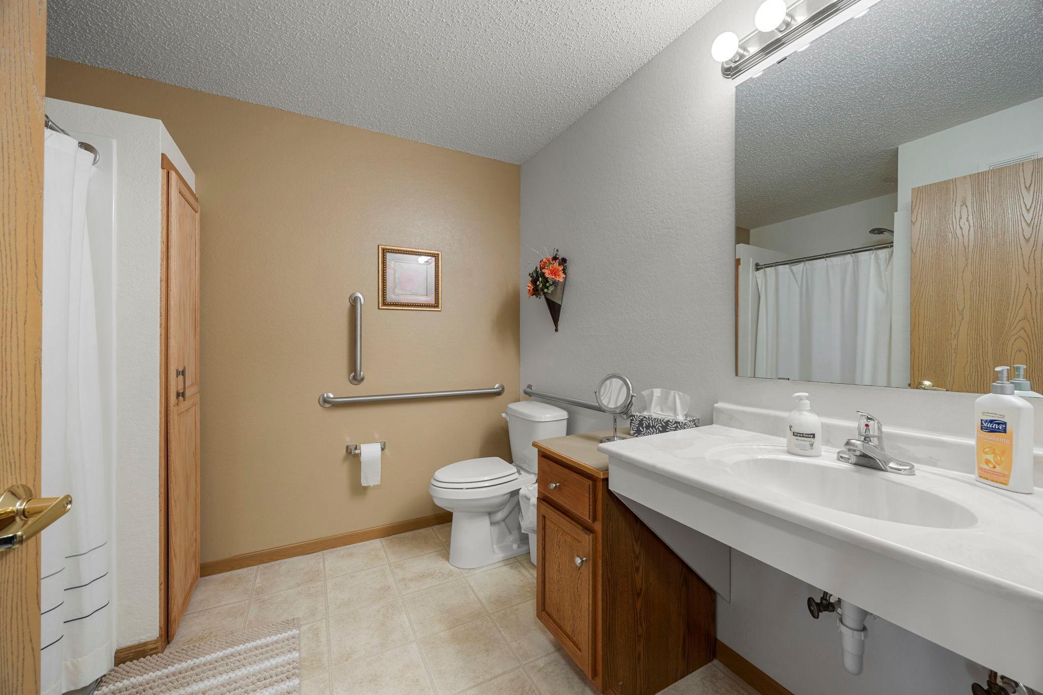 2155 6th Lane Se 202 Property Photo 73