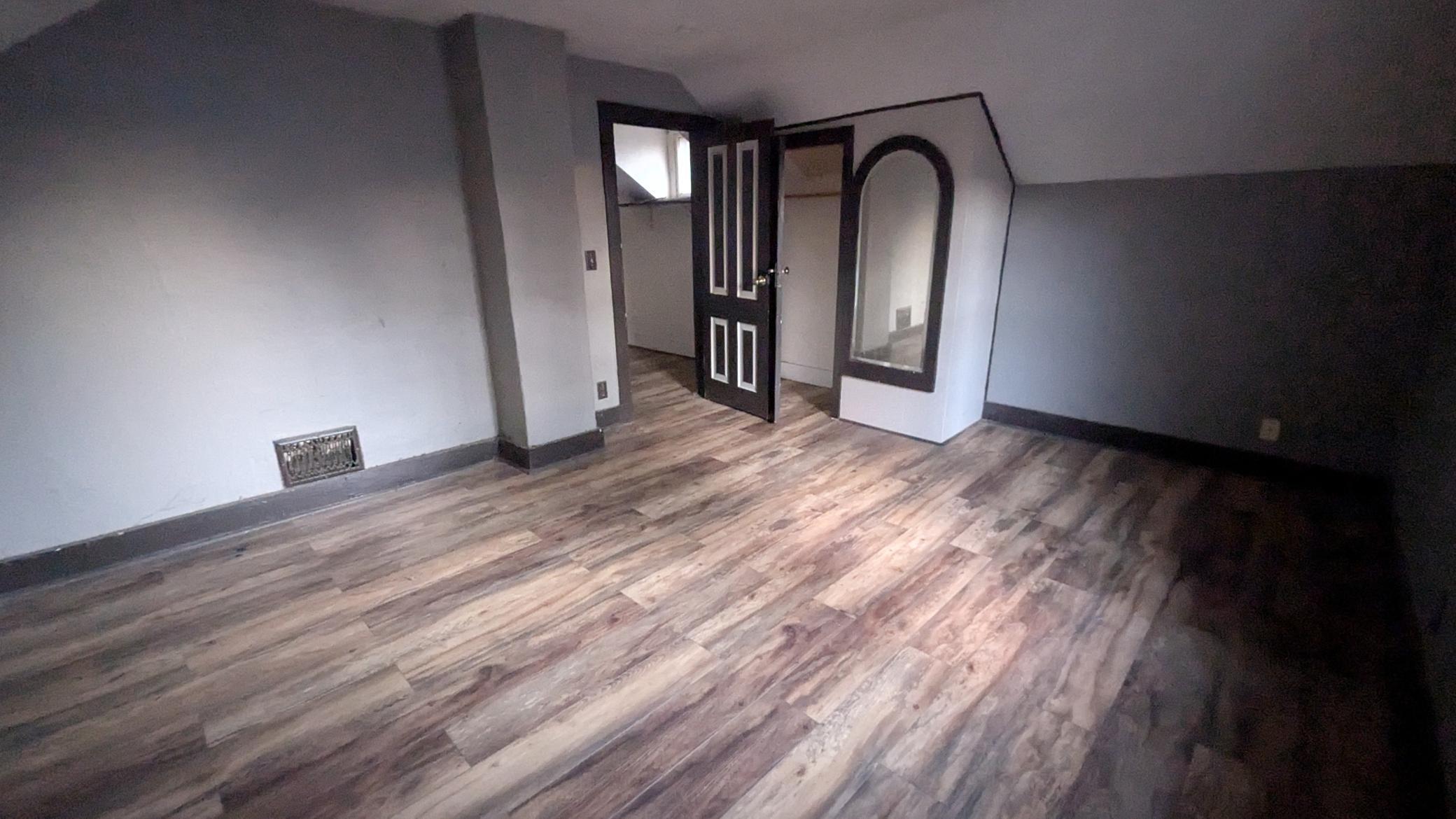 722 Range Street Property Photo 4