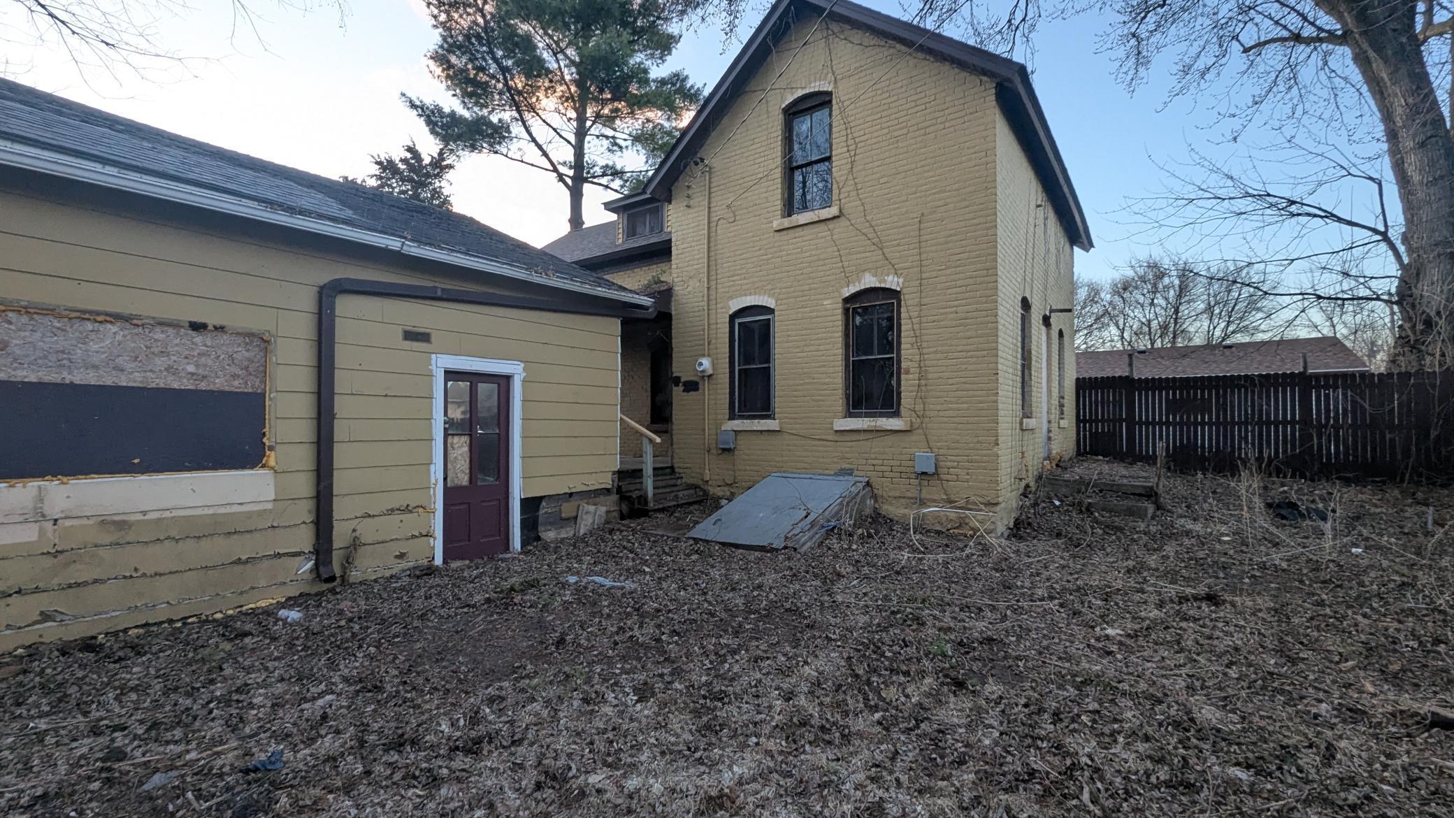 722 Range Street Property Photo 5
