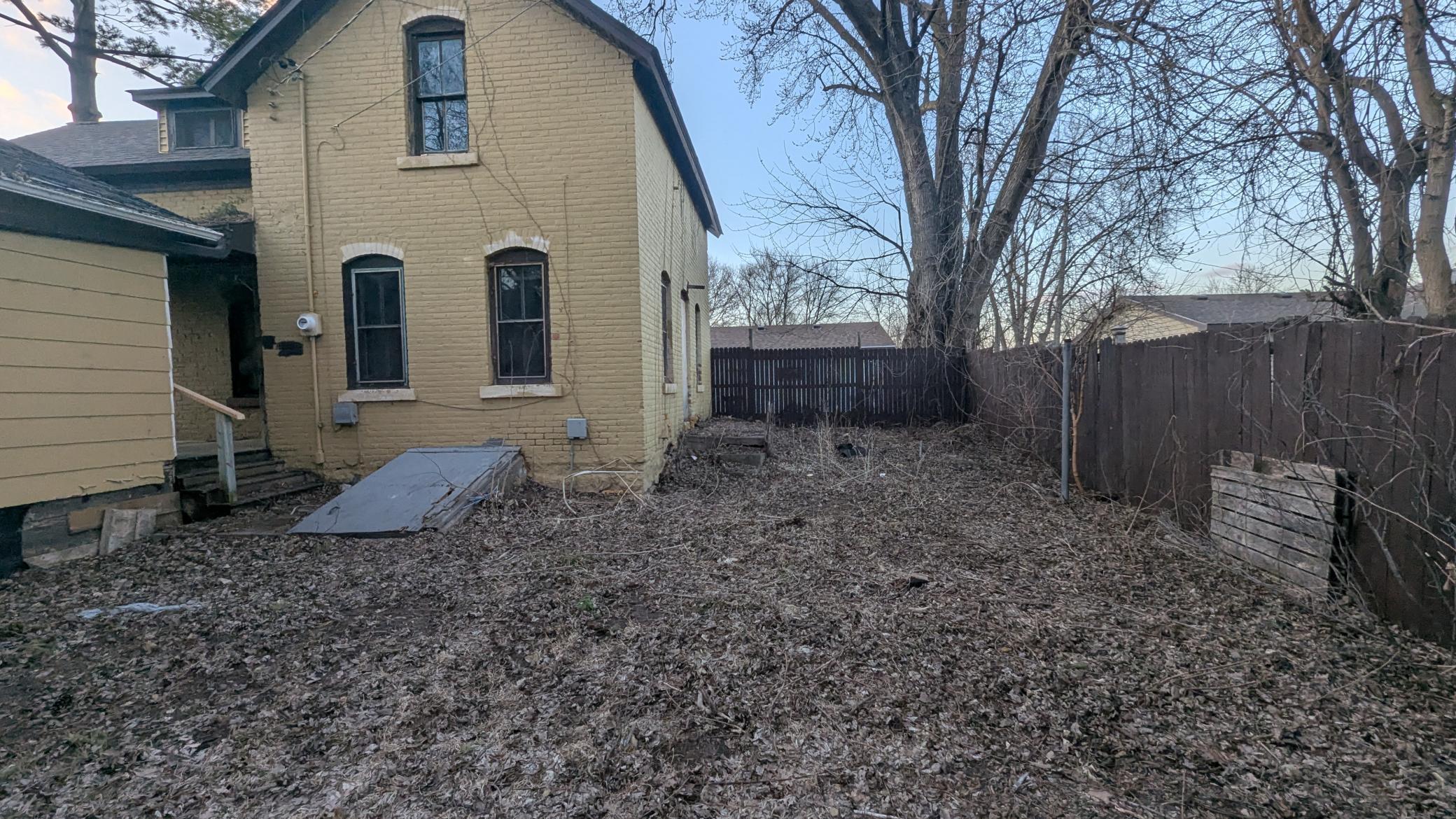 722 Range Street Property Photo 8