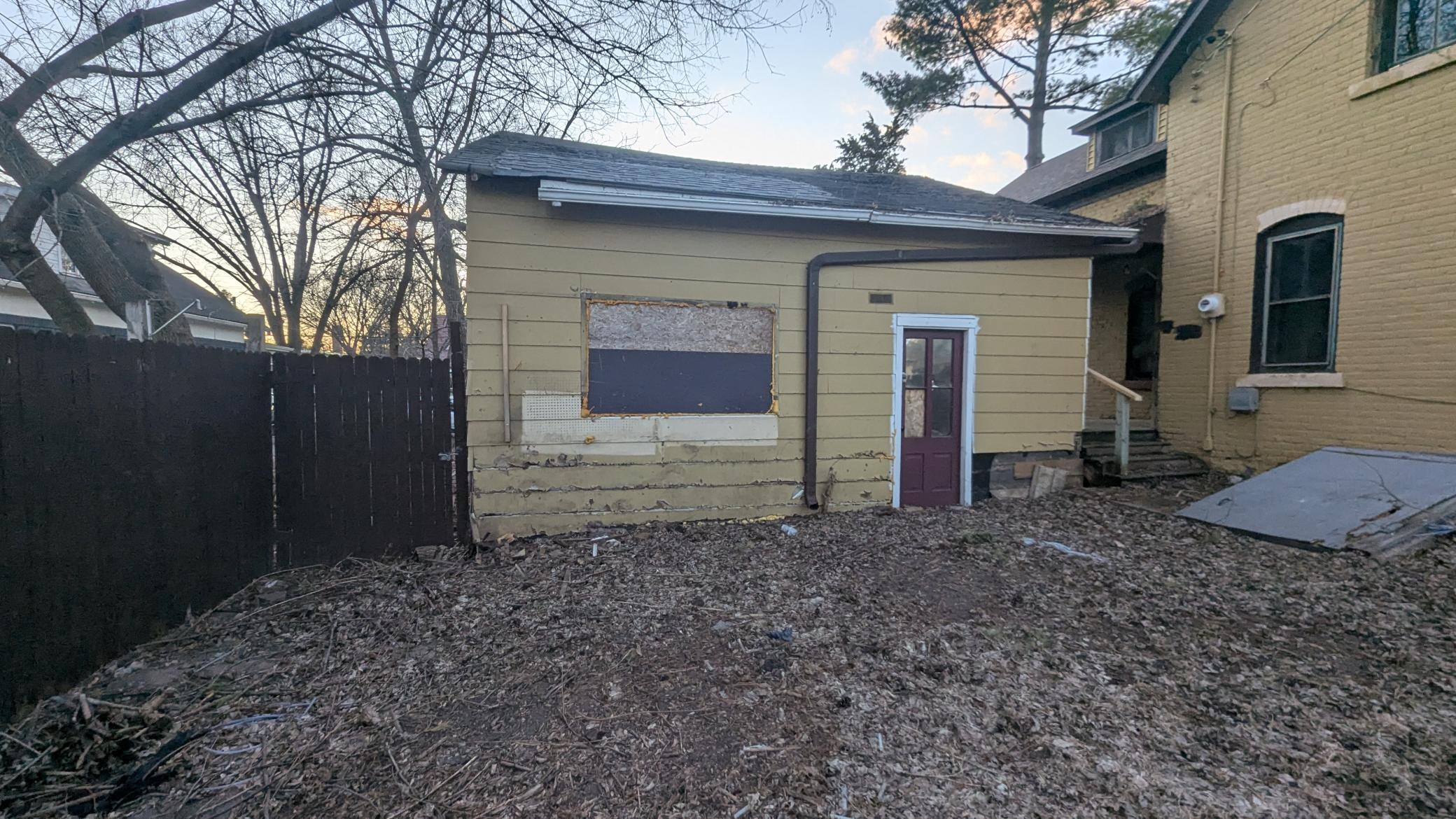 722 Range Street Property Photo 9