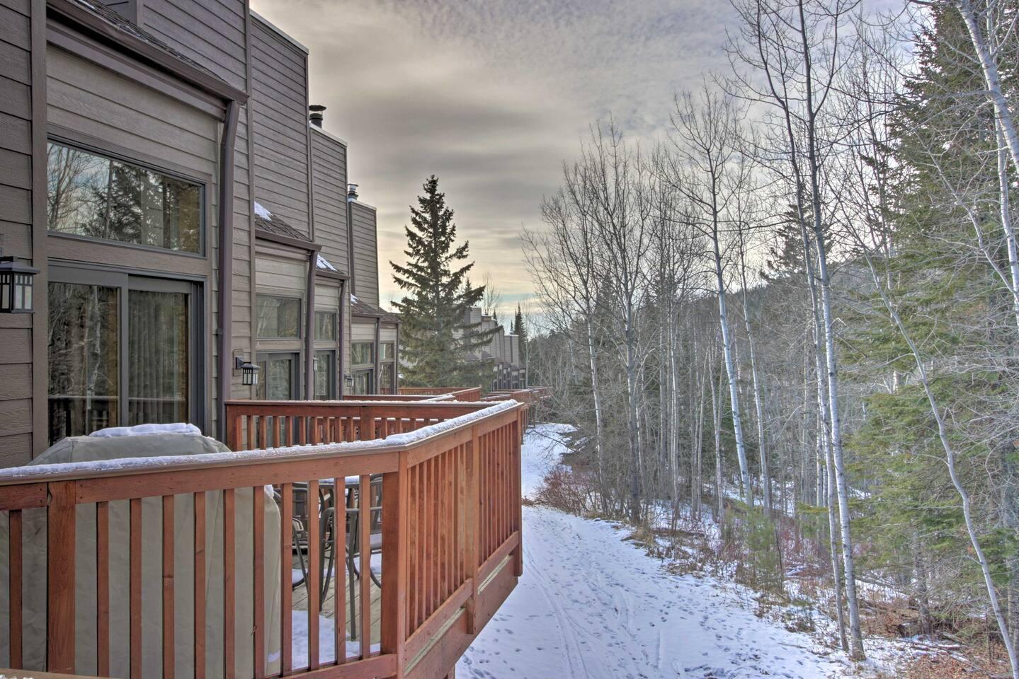 511 Moose Mountain Drive Property Photo 4