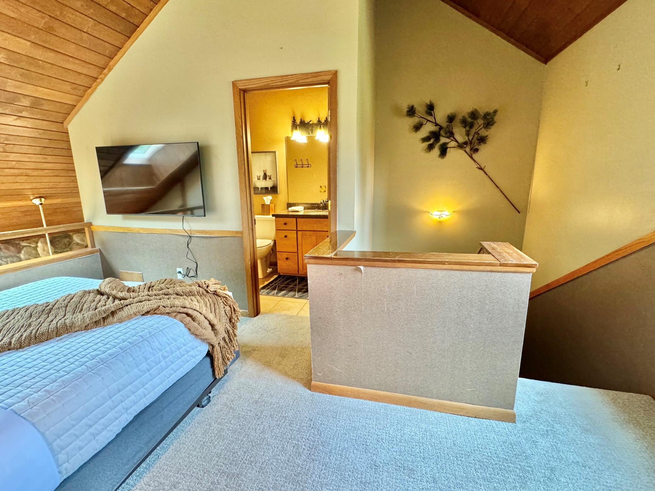 511 Moose Mountain Drive Property Photo 11
