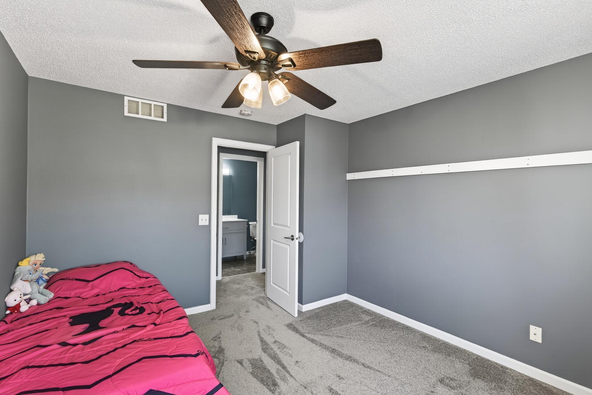 15610 Garnet Way Property Photo 22