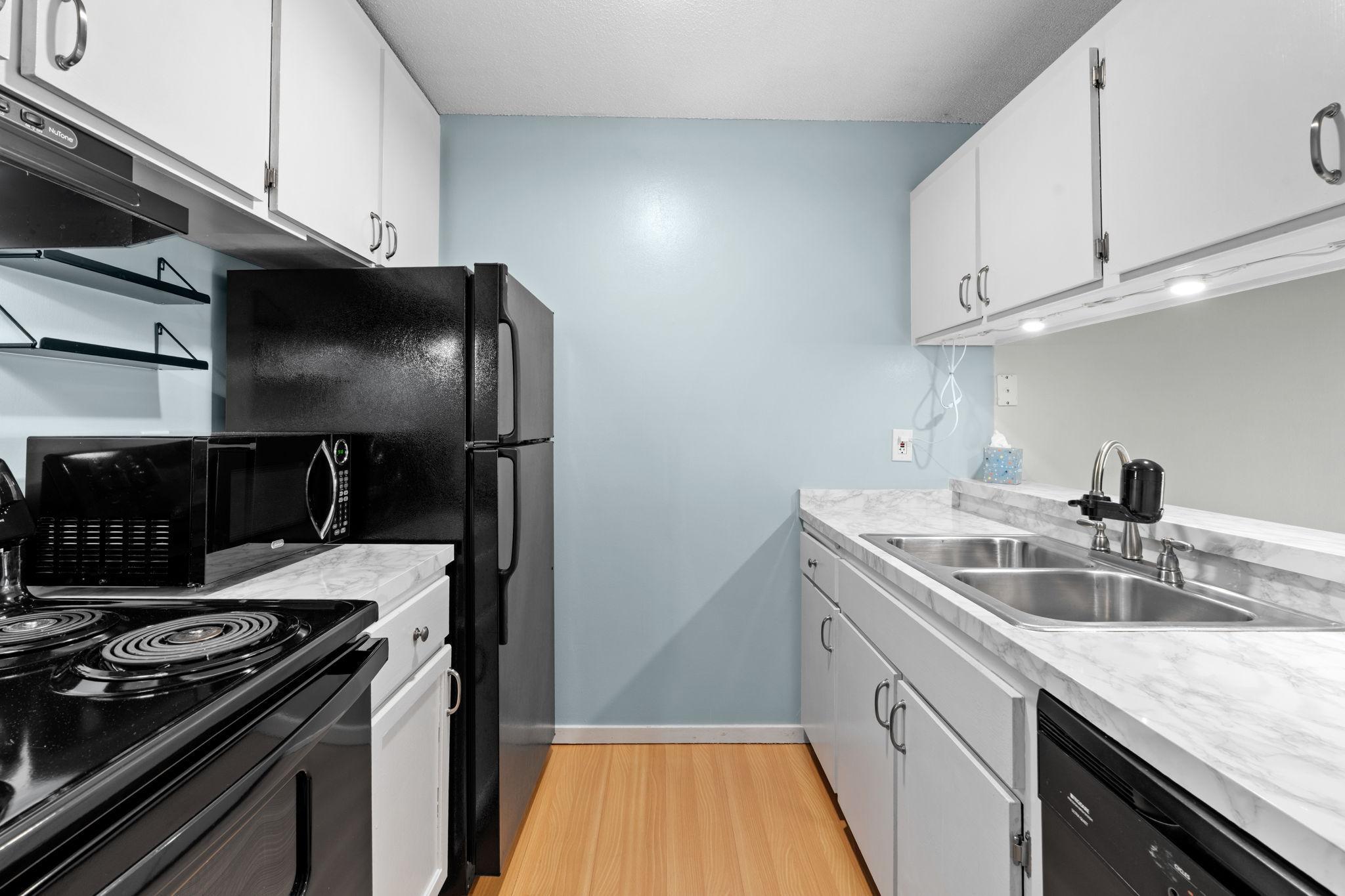 2800 Hamline Avenue N 329 Property Photo 25