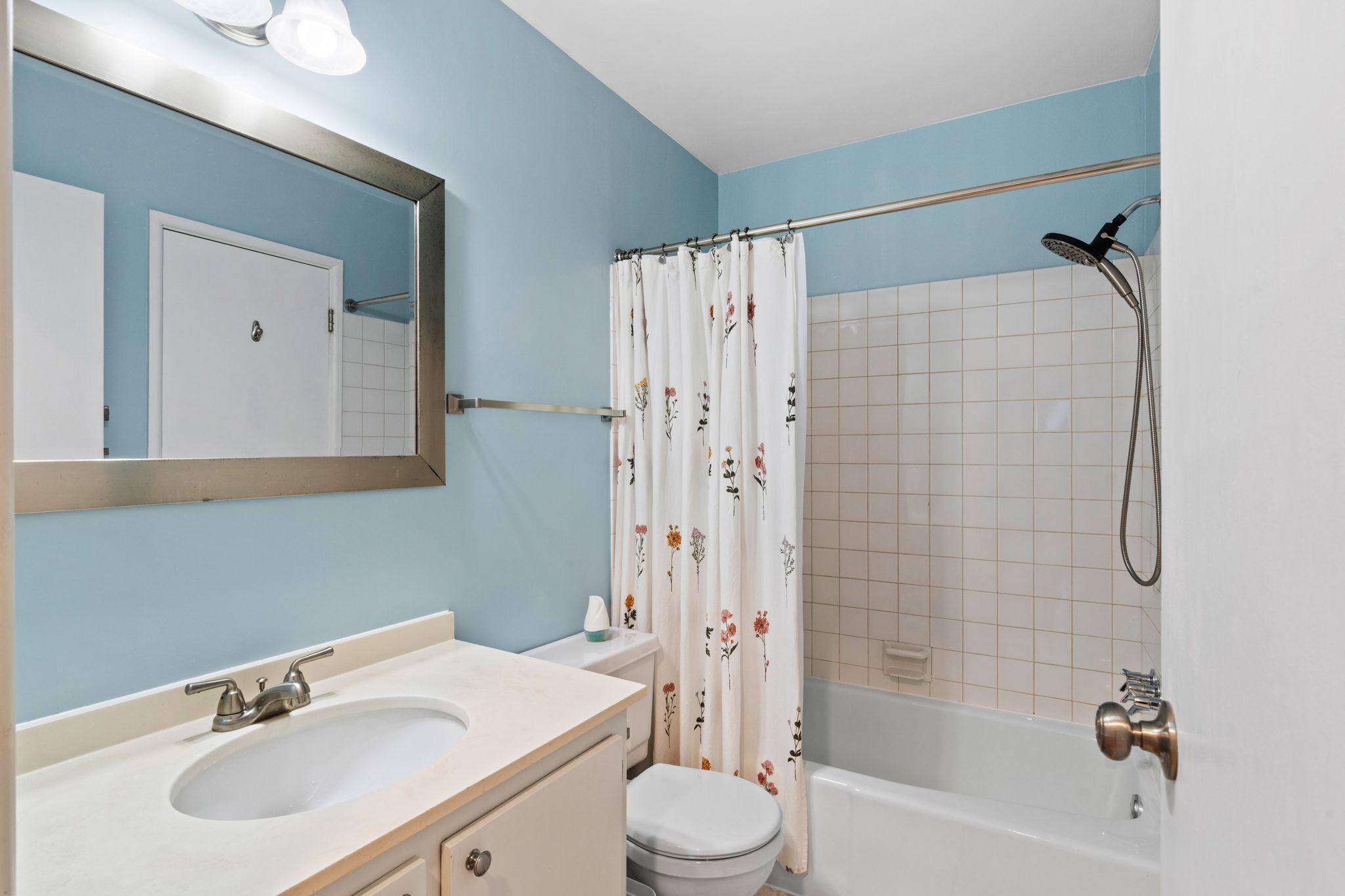 2800 Hamline Avenue N 329 Property Photo 34