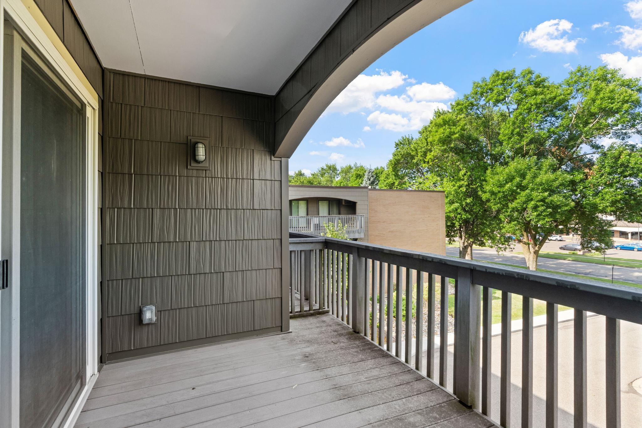 2800 Hamline Avenue N 329 Property Photo 41