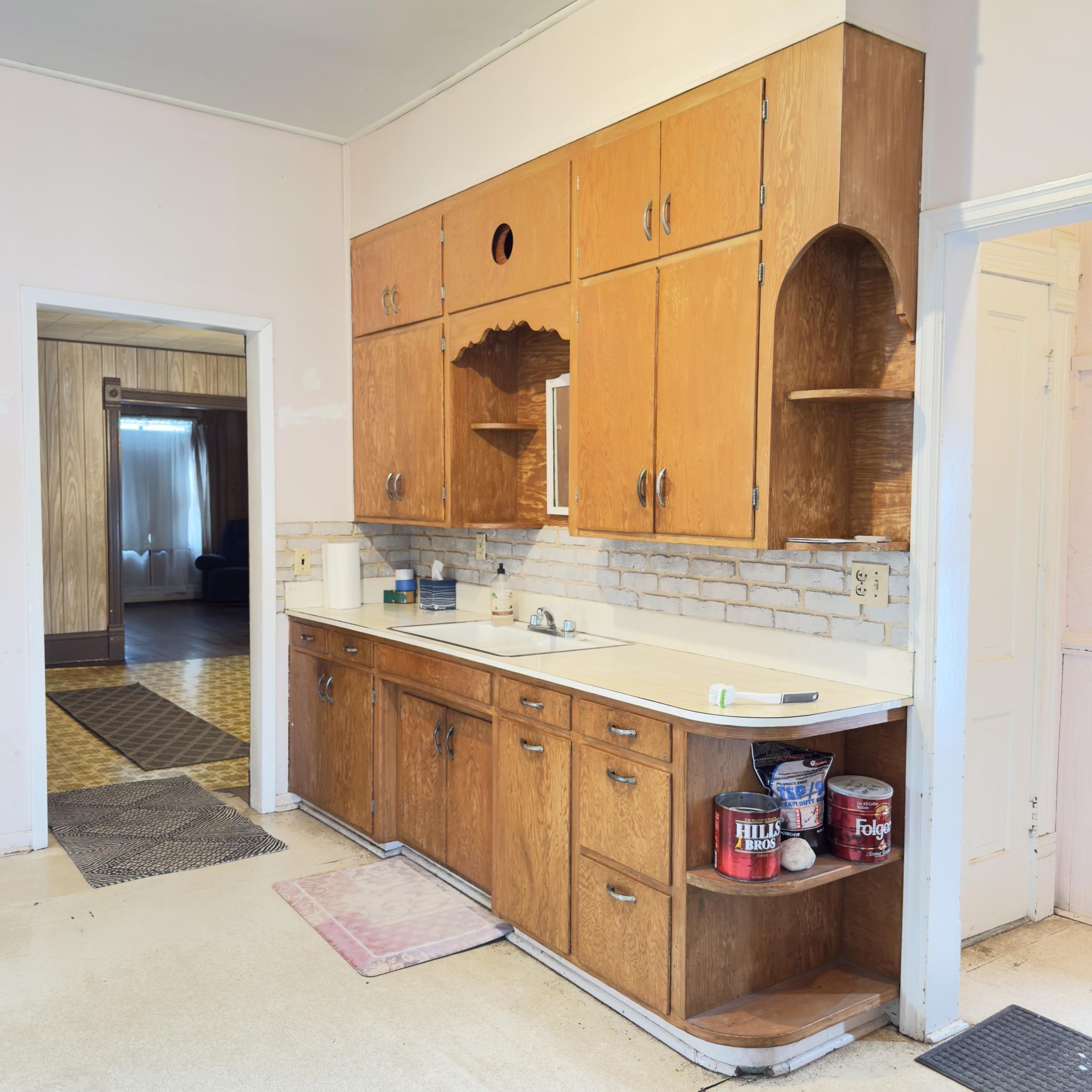 801 Irvine Avenue Nw Property Photo 12